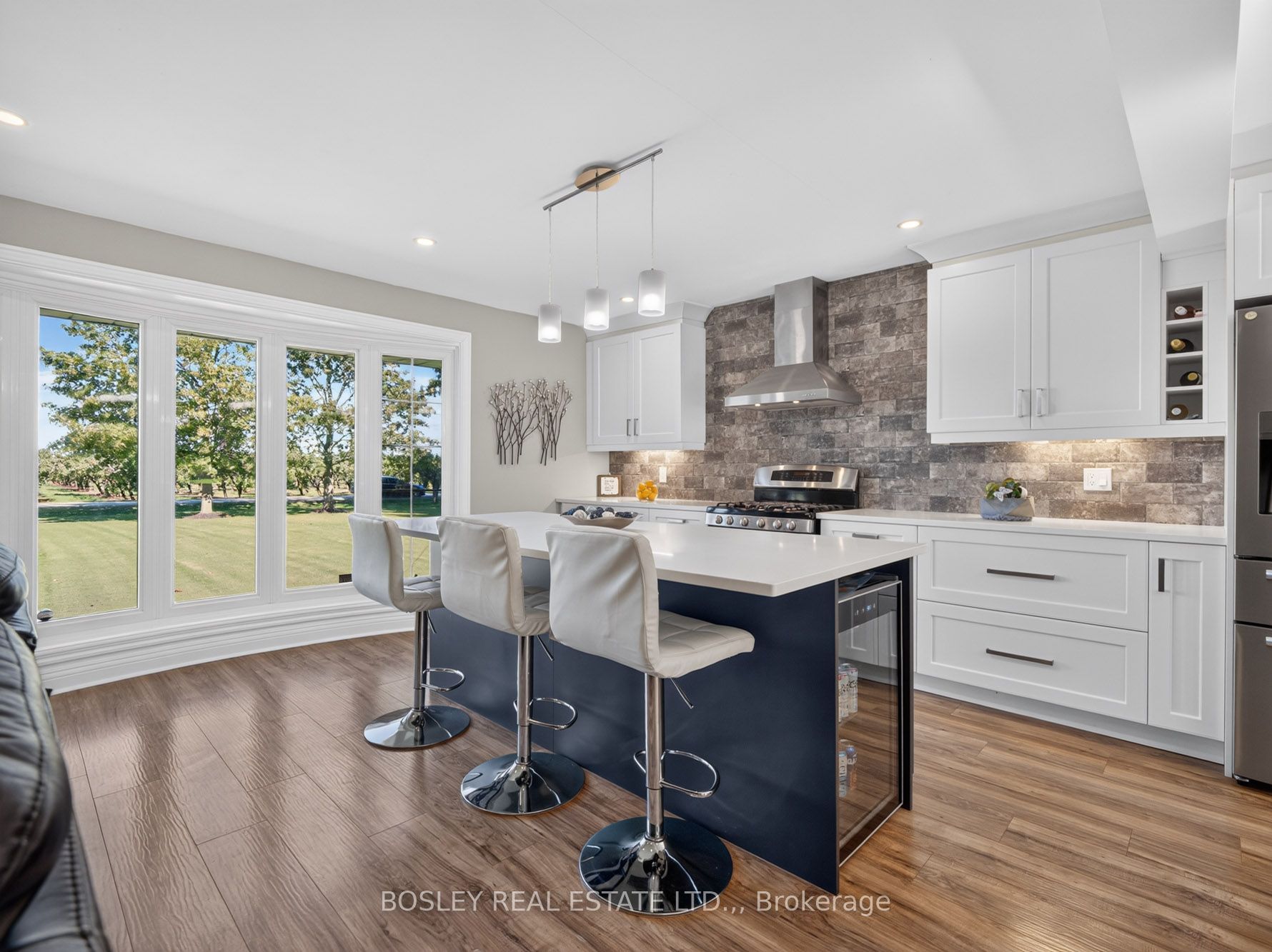 1676 Second Avenue Property Photo 7