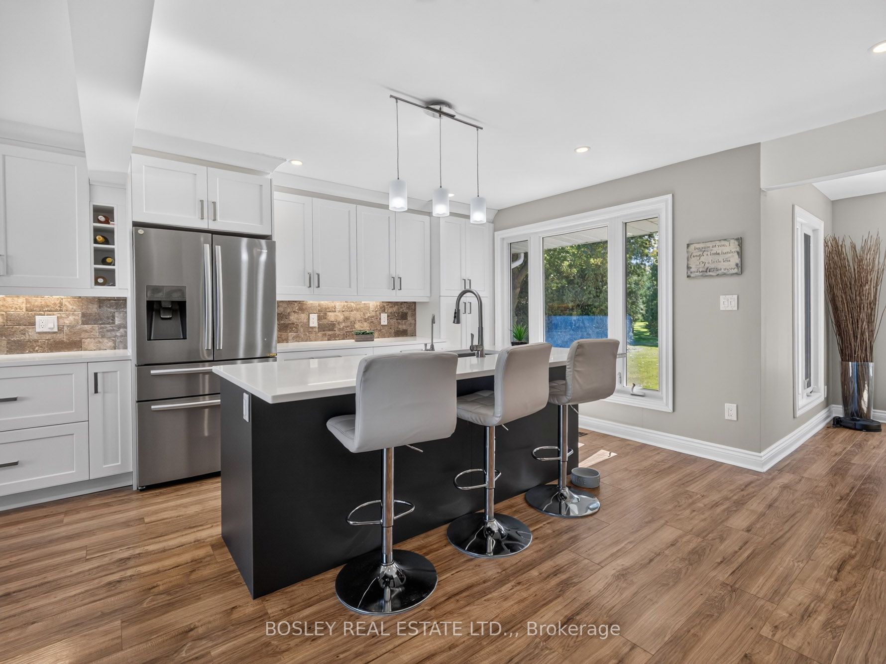 1676 Second Avenue Property Photo 9