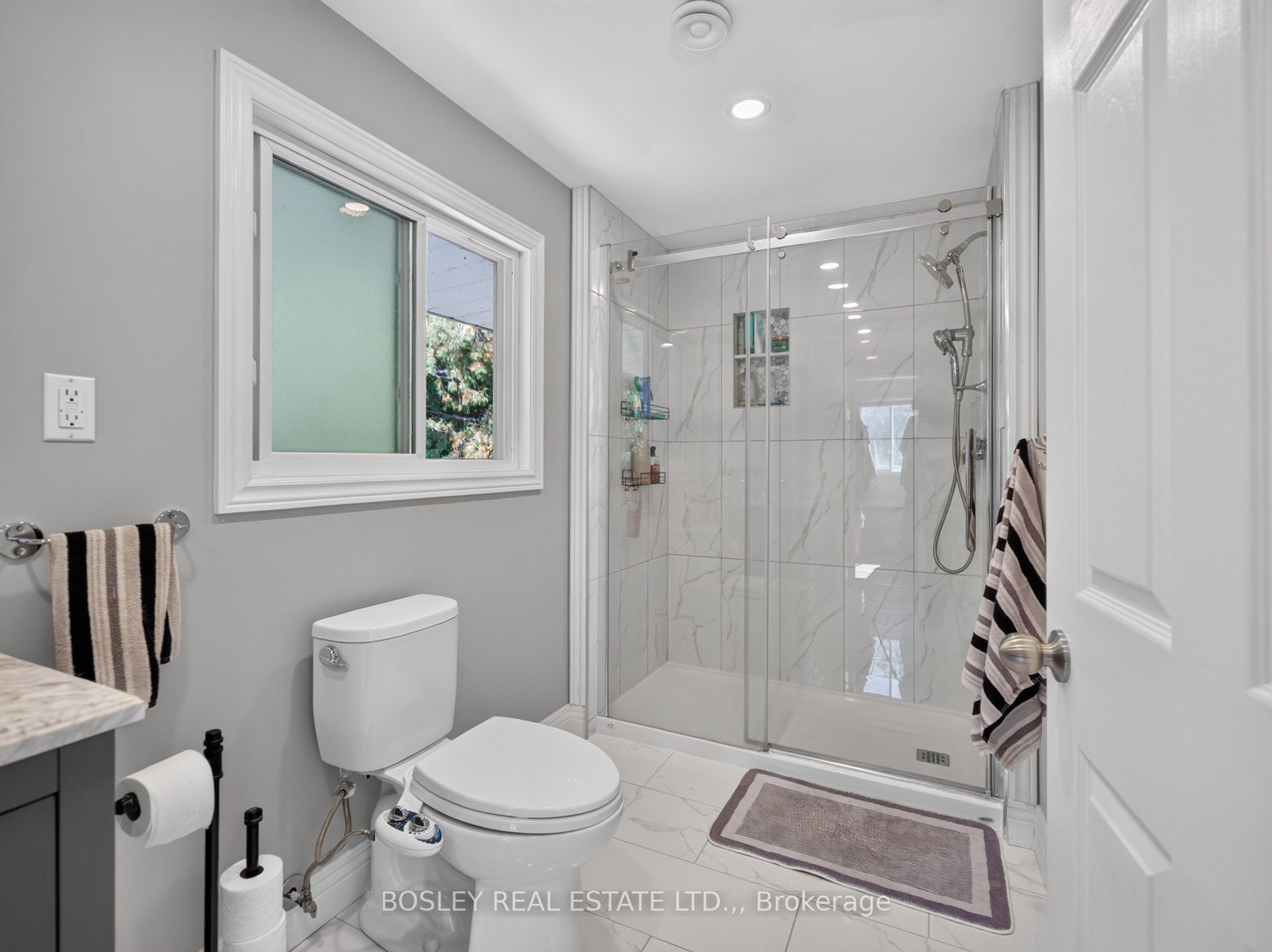 1676 Second Avenue Property Photo 23
