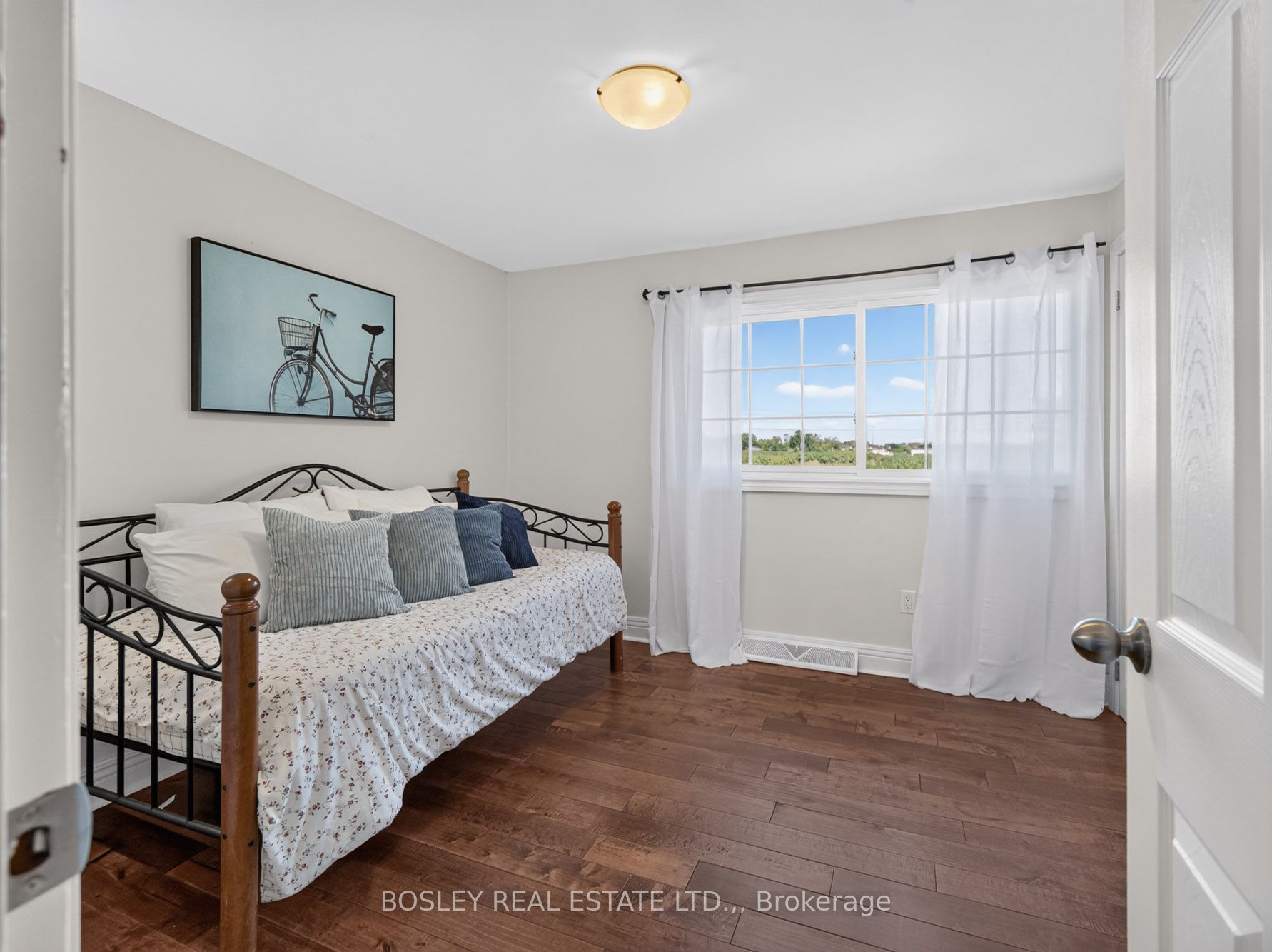 1676 Second Avenue Property Photo 27
