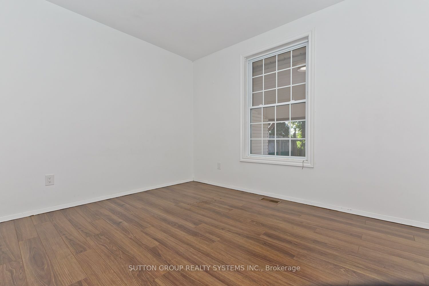 33 Crescentwood Drive Main Property Photo 14