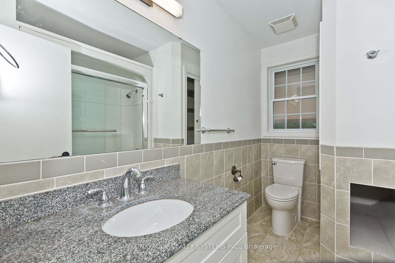 33 Crescentwood Drive Main Property Photo 16