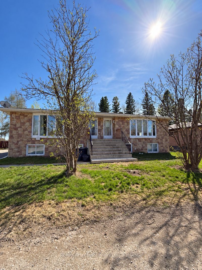 113 Cedar Crescent Property Photo 1