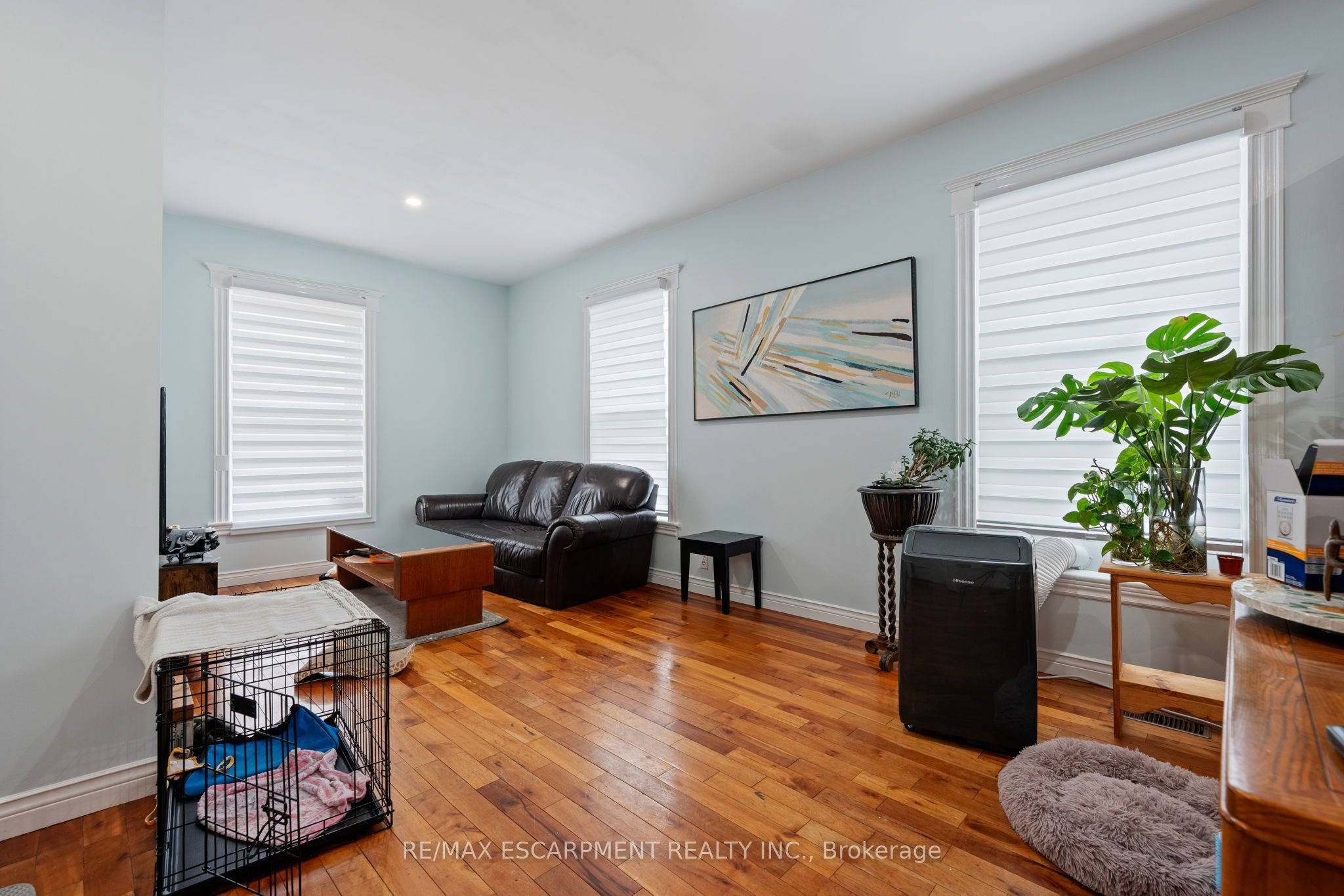 14 Caithness Street E Property Photo 15
