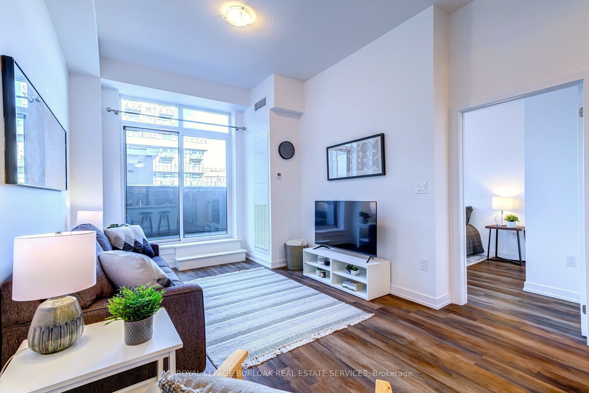 450 Dundas Street E 516 Property Photo 4