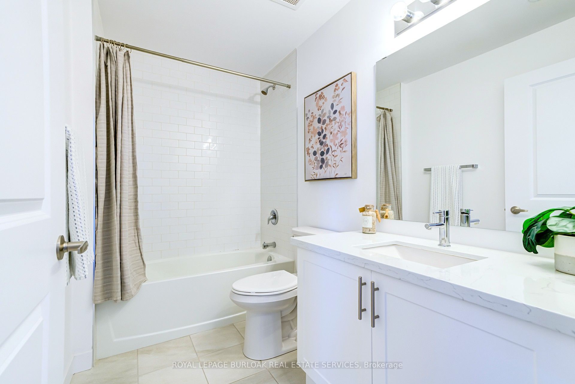 450 Dundas Street E 516 Property Photo 19