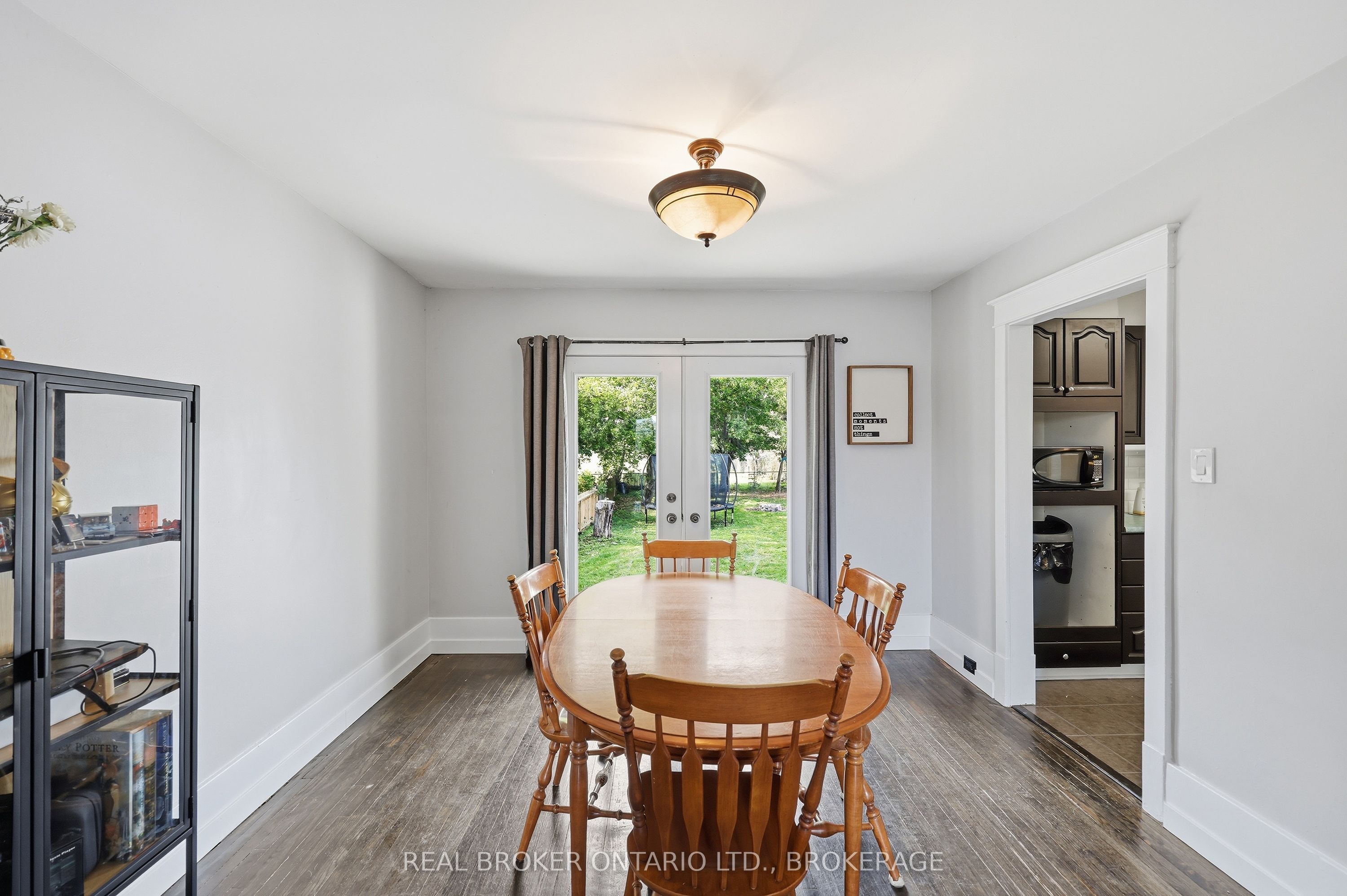 657 Collins Bay Road Property Photo 10