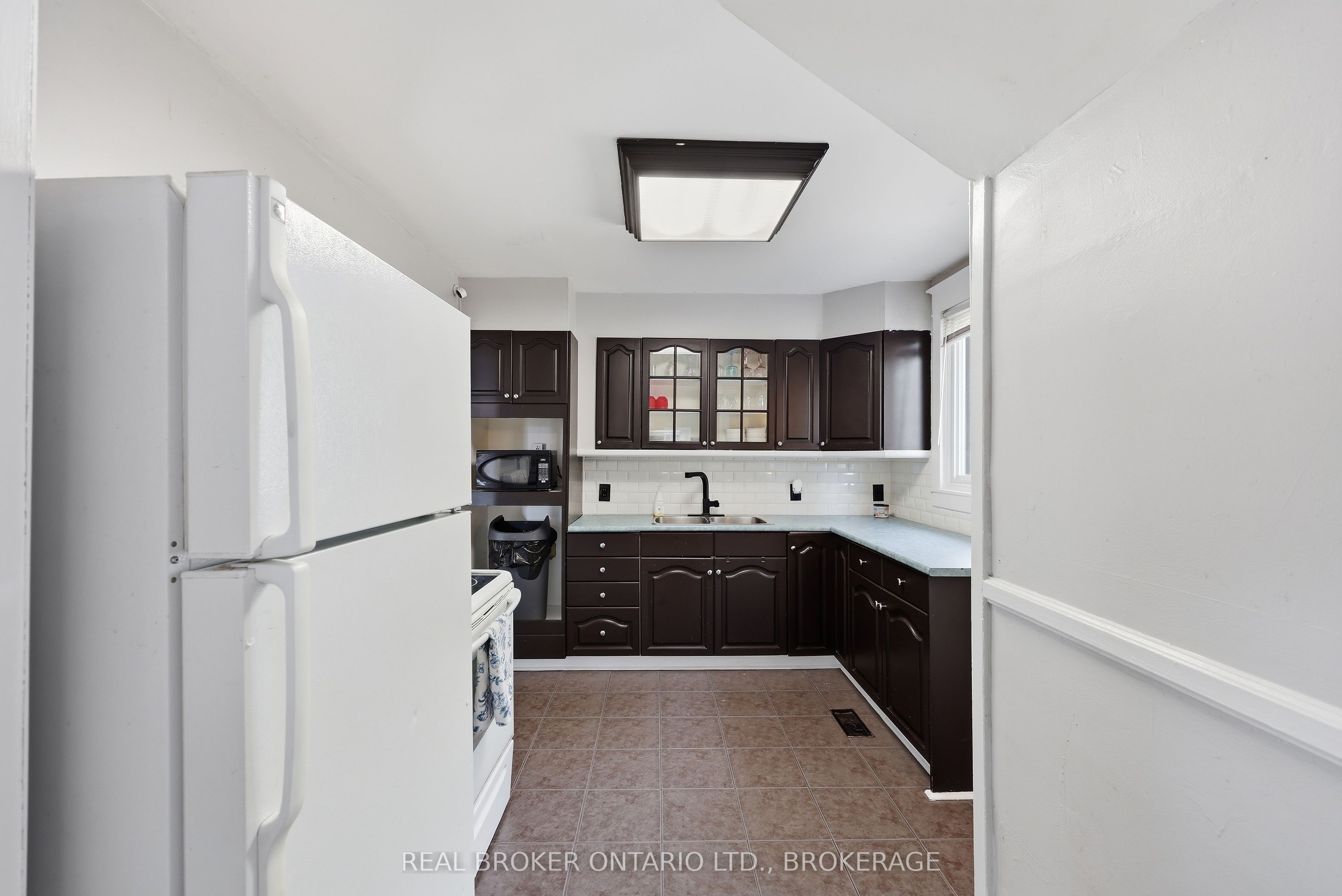 657 Collins Bay Road Property Photo 13