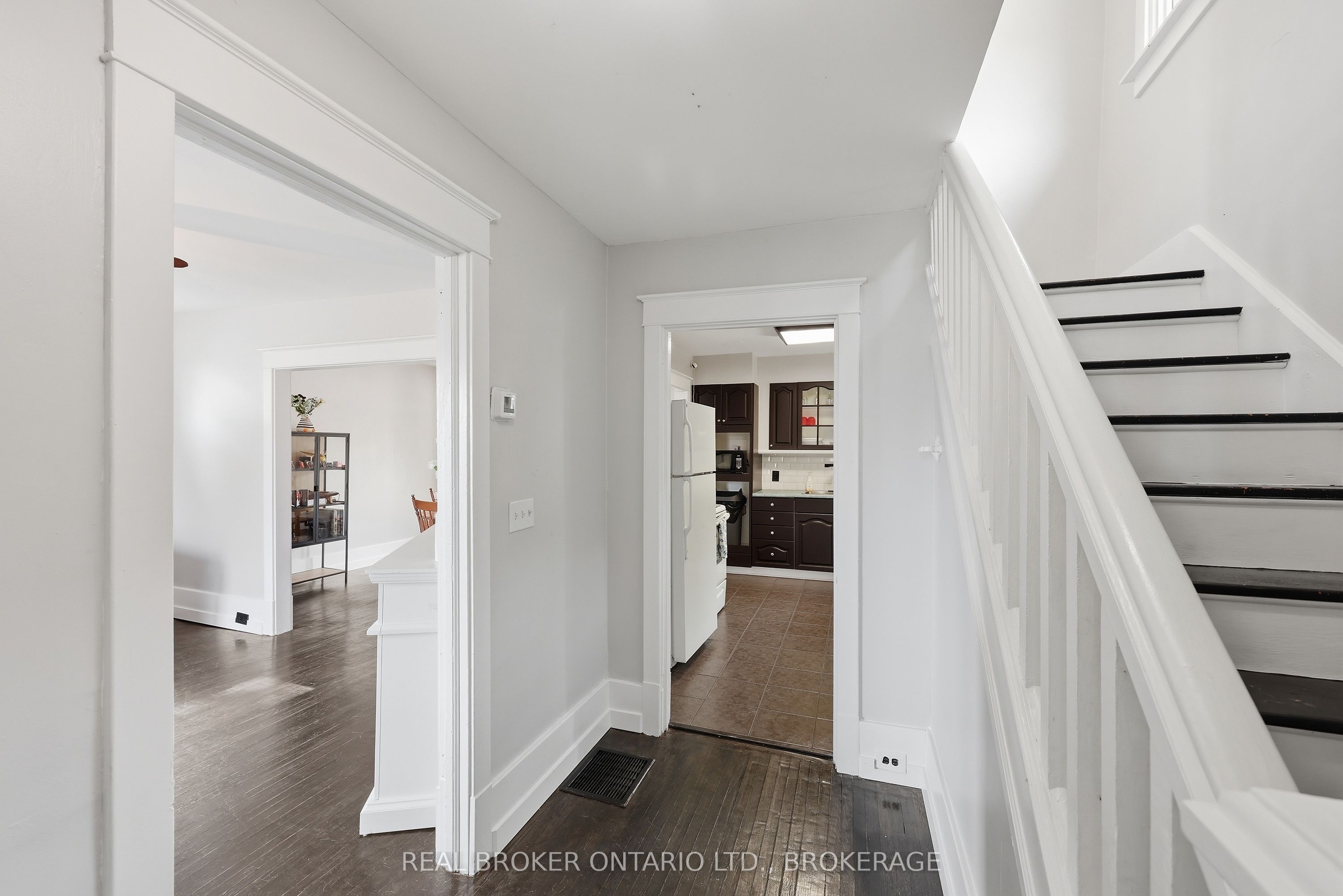 657 Collins Bay Road Property Photo 16
