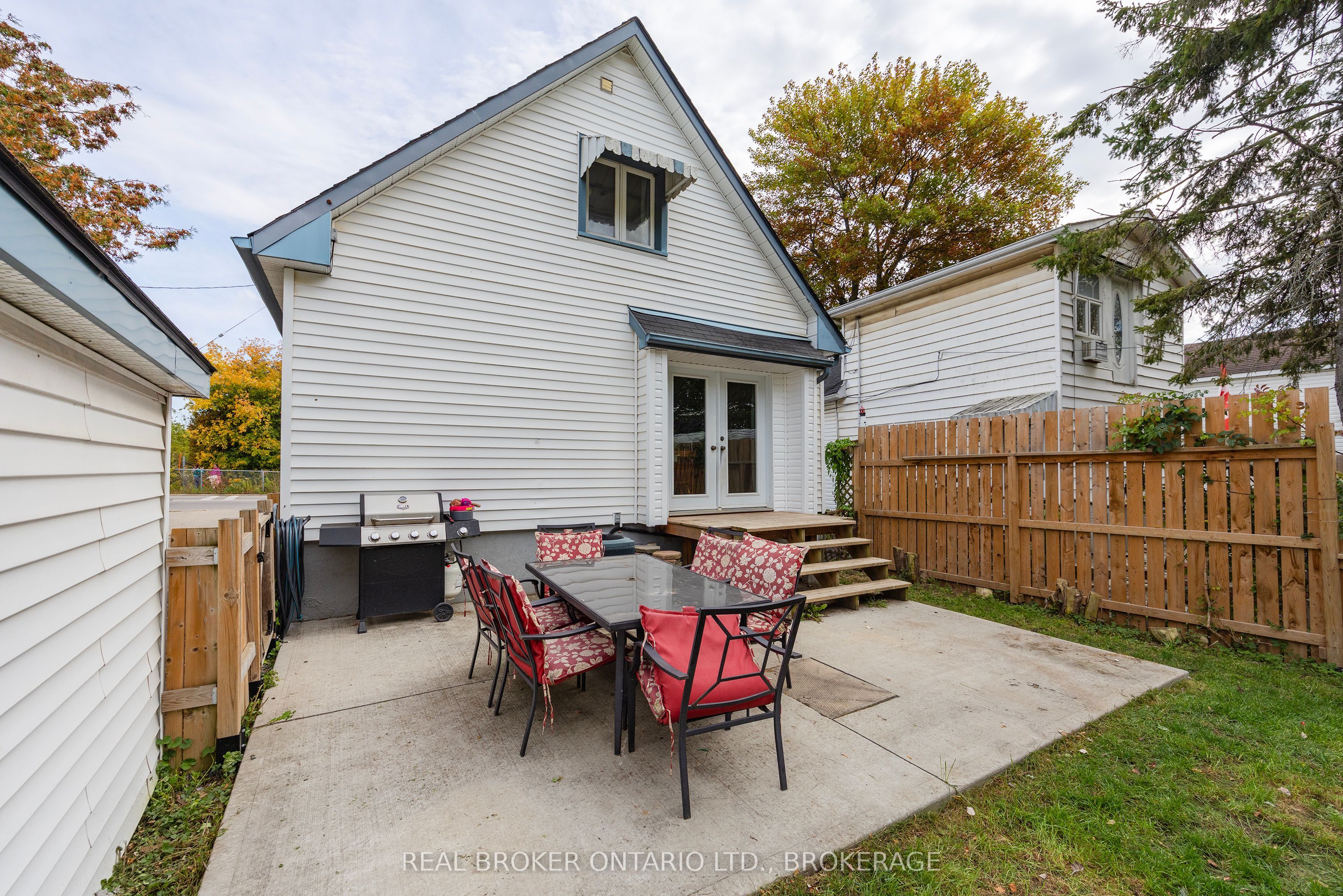 657 Collins Bay Road Property Photo 29