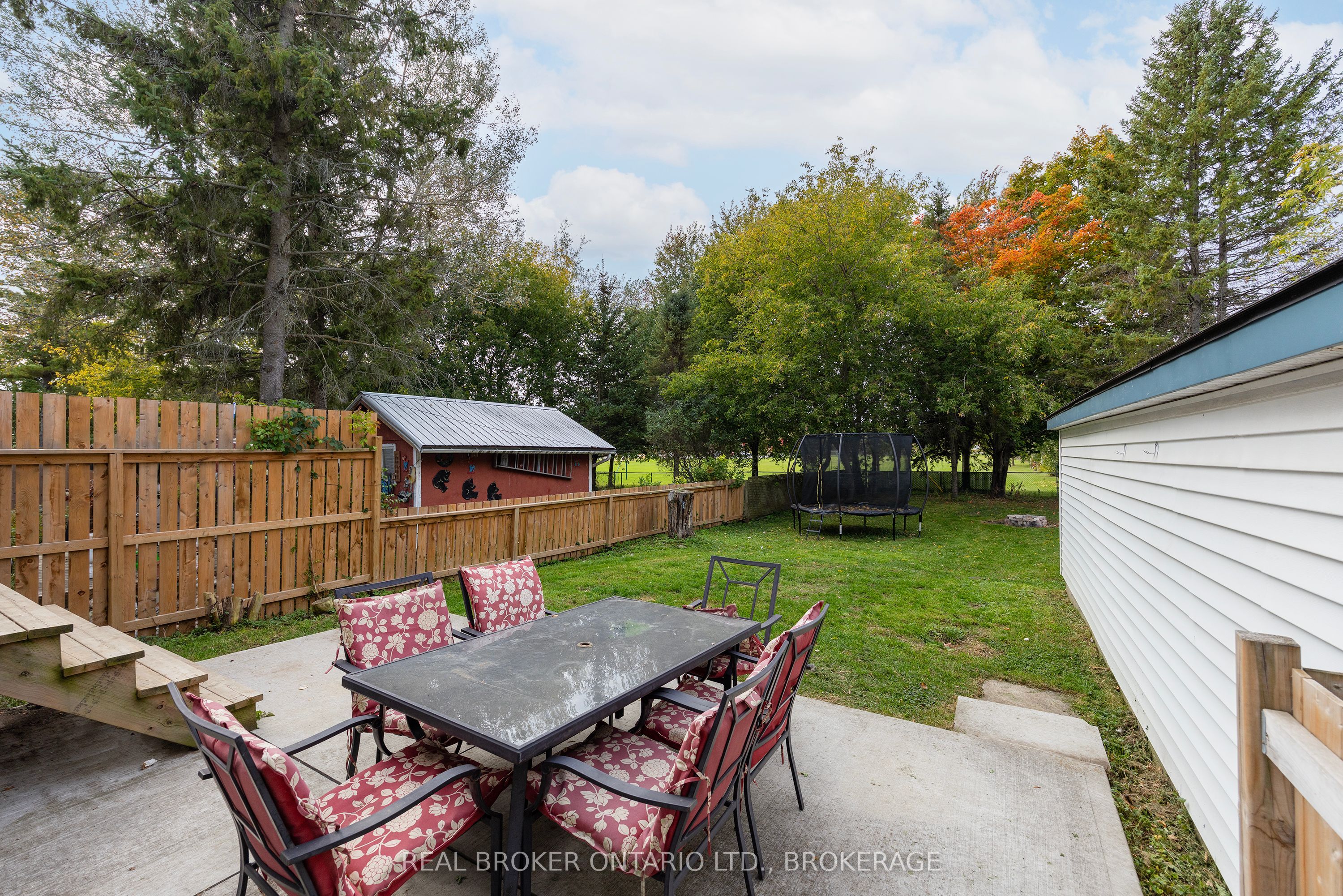 657 Collins Bay Road Property Photo 30