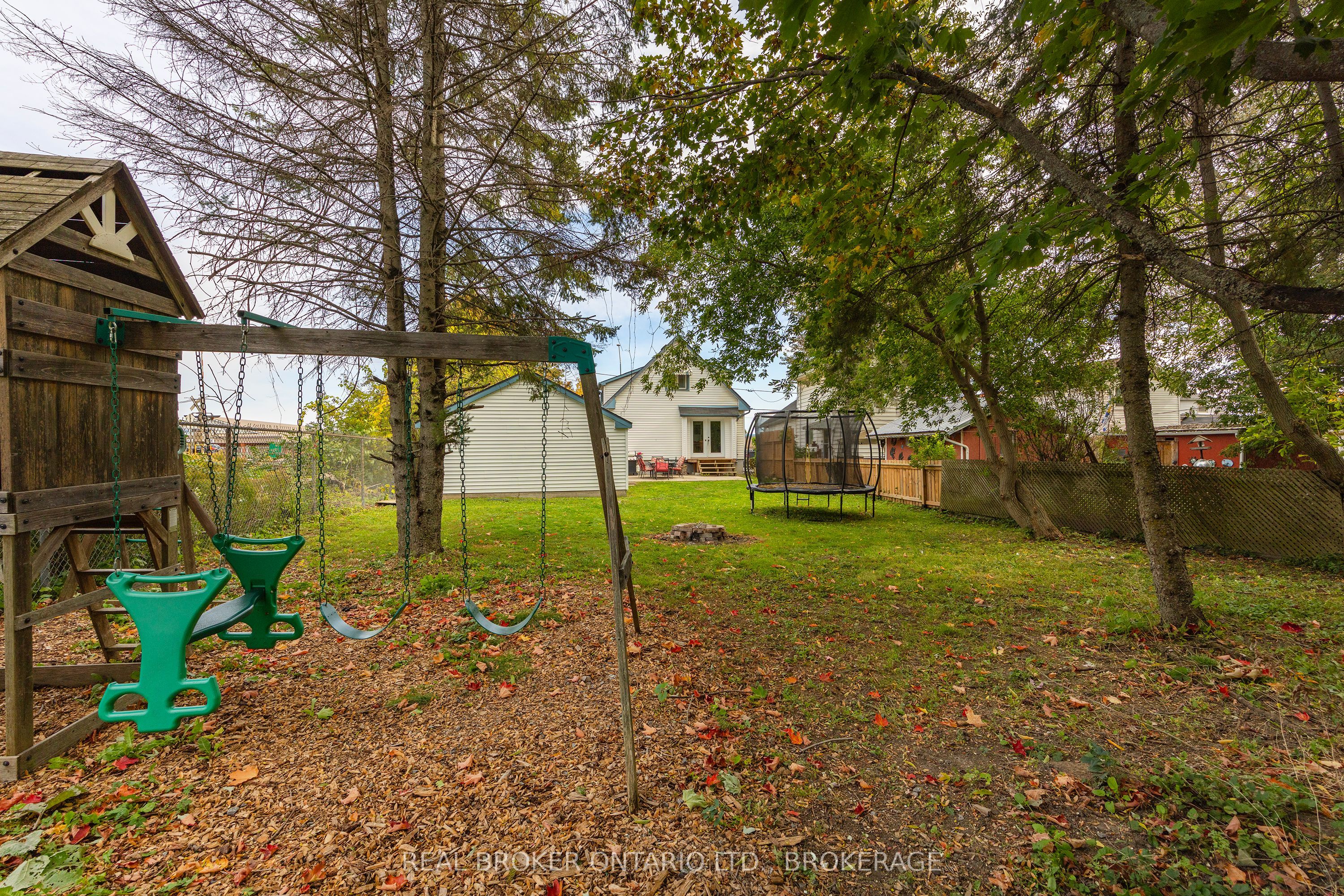 657 Collins Bay Road Property Photo 36