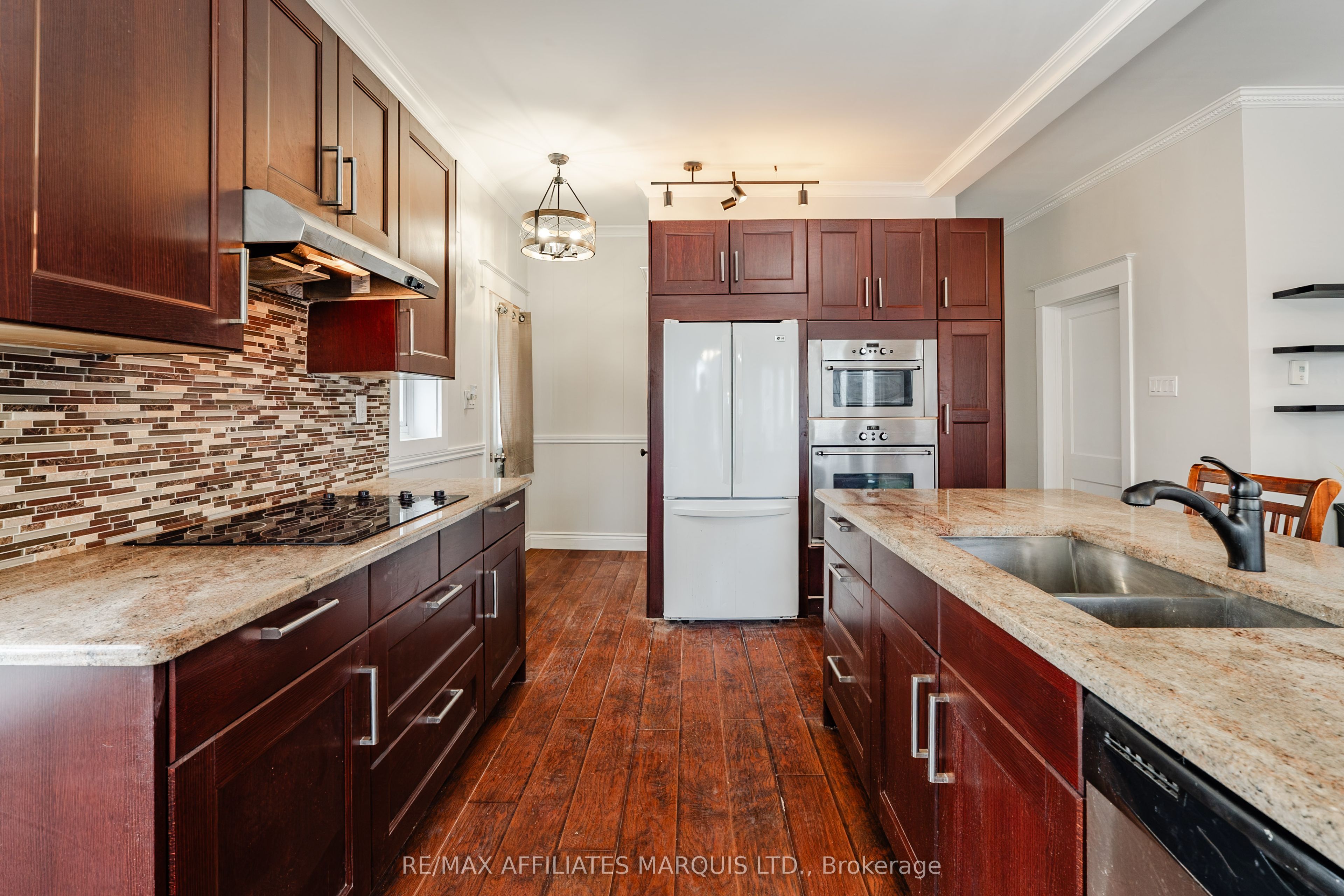 8 Mechanic Street W Property Photo 12
