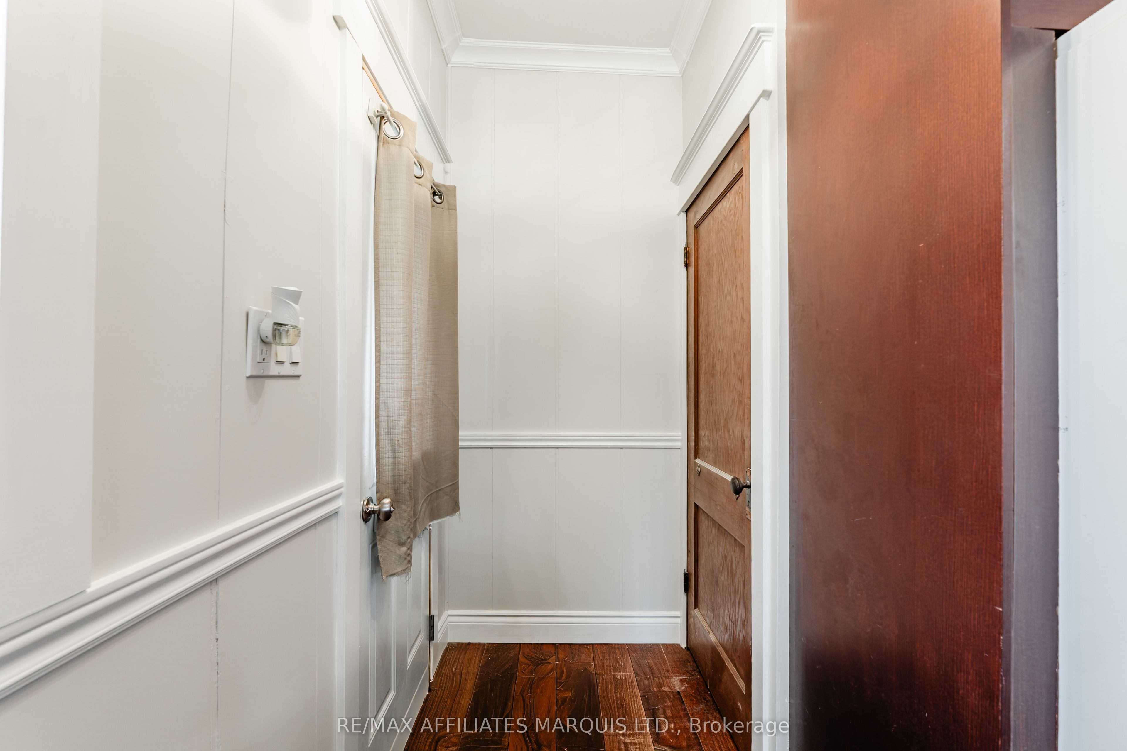 8 Mechanic Street W Property Photo 16