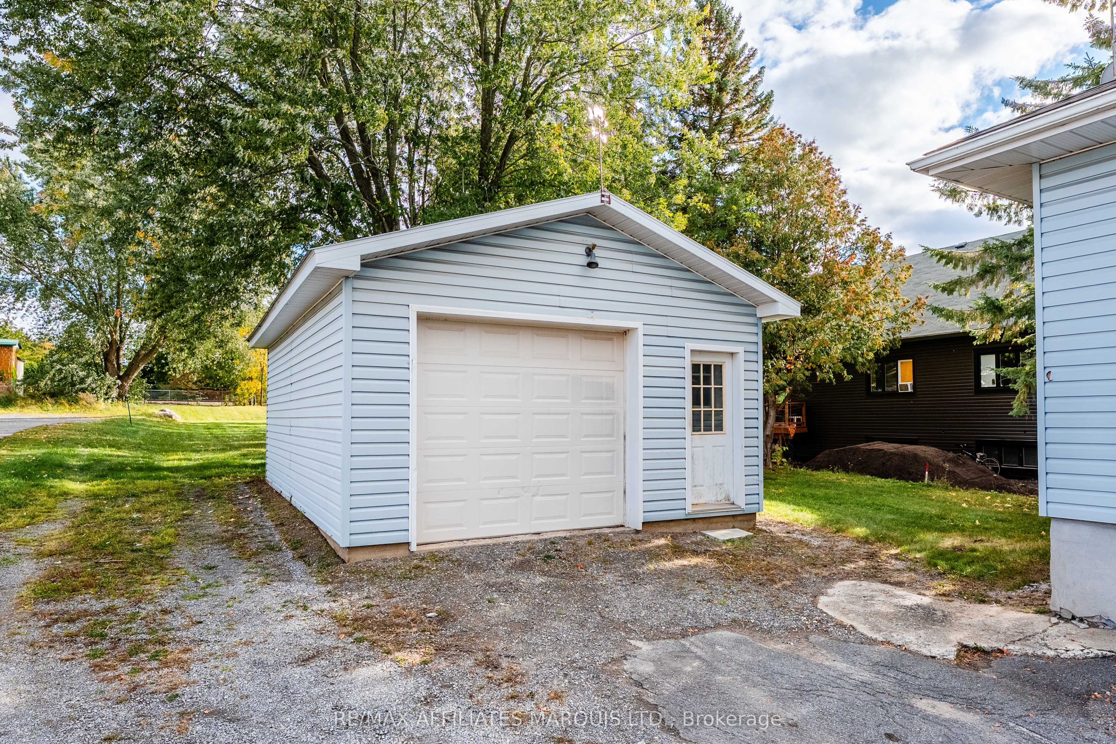 8 Mechanic Street W Property Photo 25