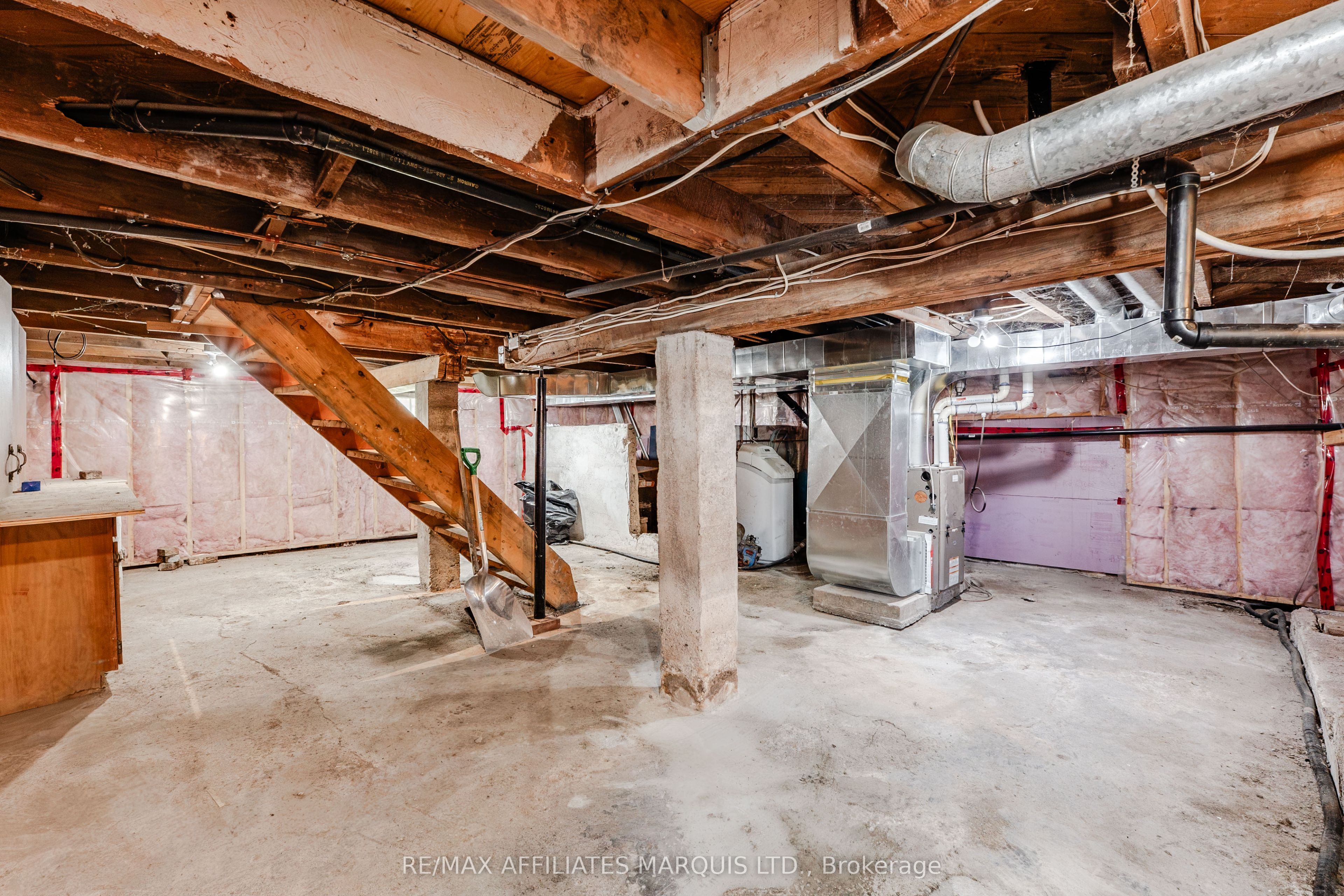 8 Mechanic Street W Property Photo 33
