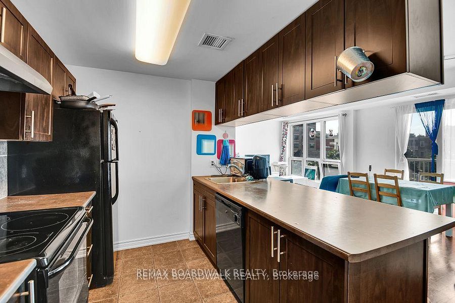 234 Rideau Street 408 Property Photo 7