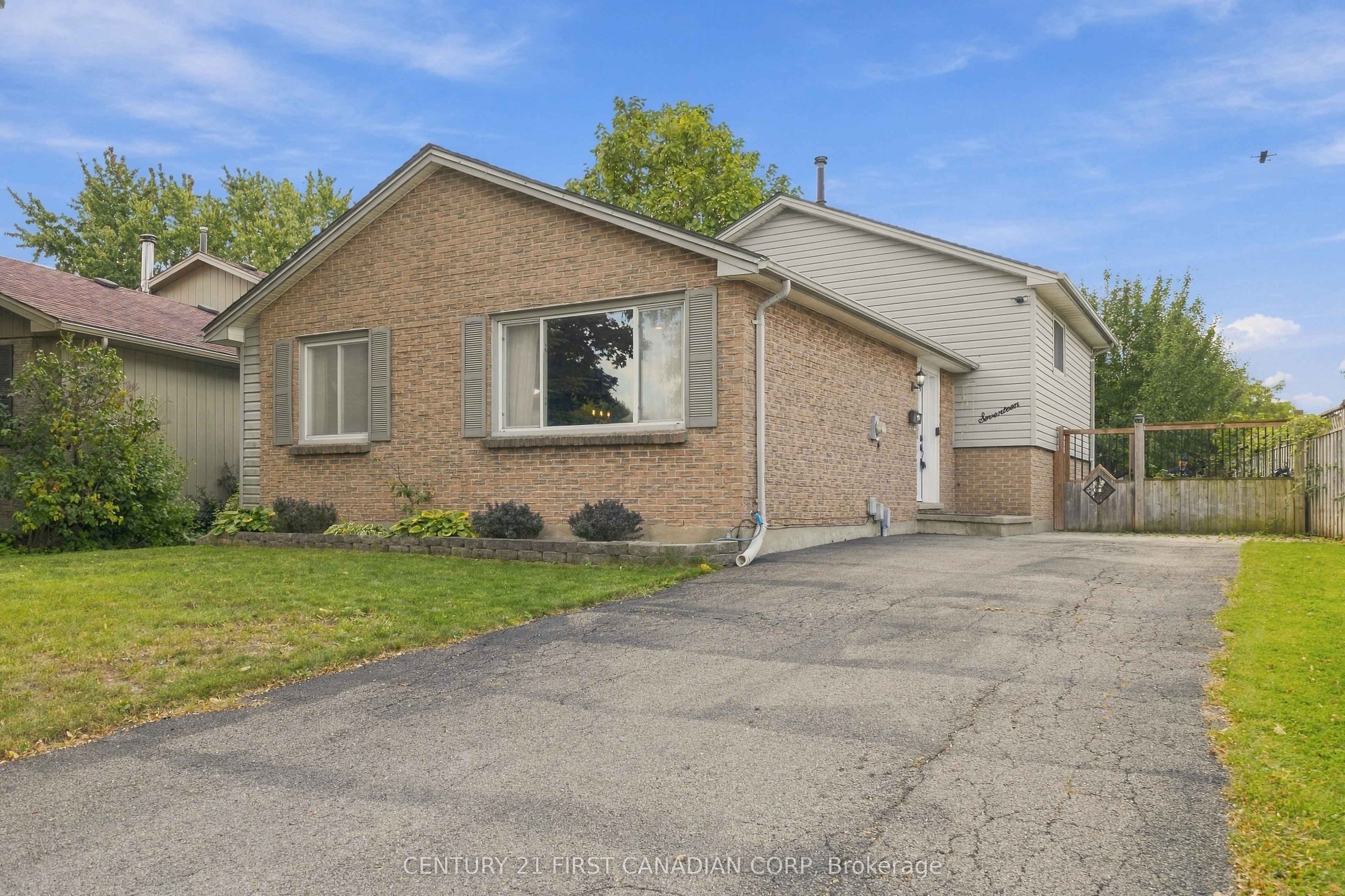 17 Archer Crescent Property Photo 1