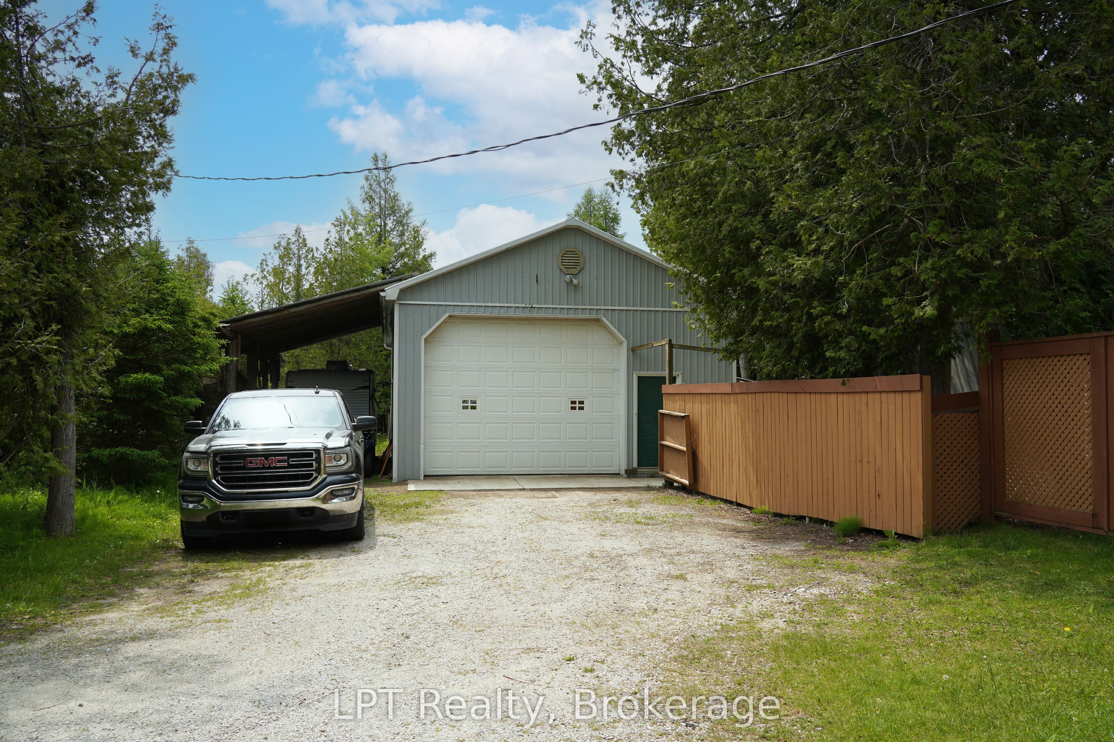 668 Pike Bay Road Property Photo 5
