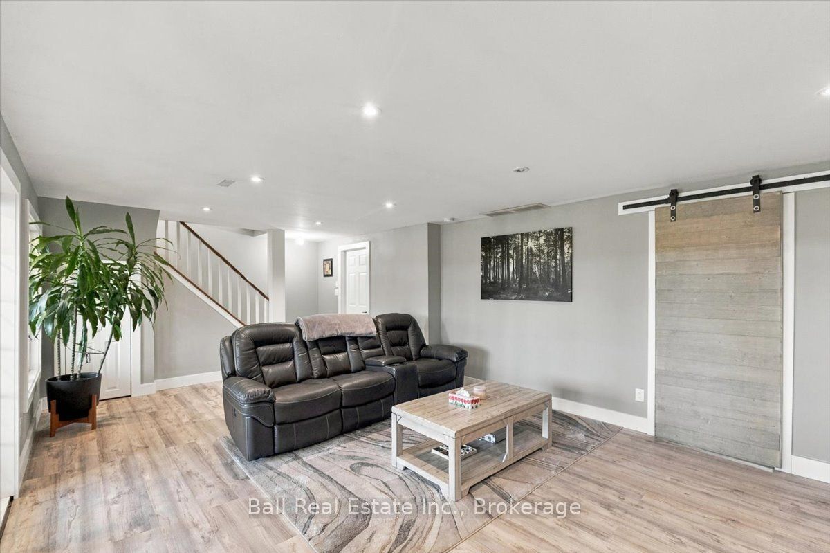 202 Edwina Drive Property Photo 14