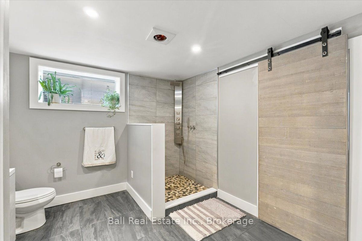 202 Edwina Drive Property Photo 21