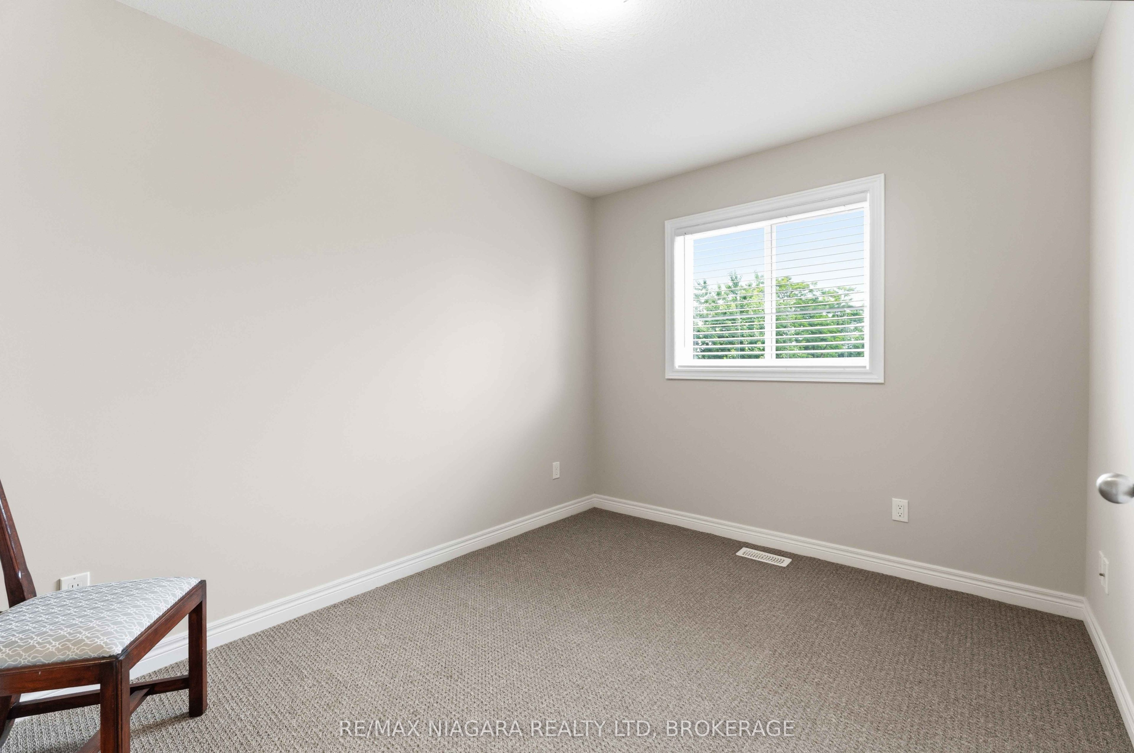 23b Bloomfield Avenue Property Photo 27
