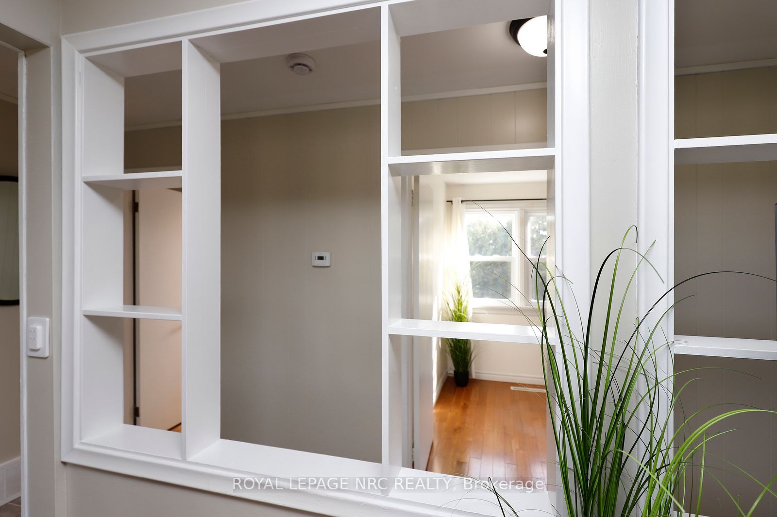4553 Ontario Street Property Photo 8