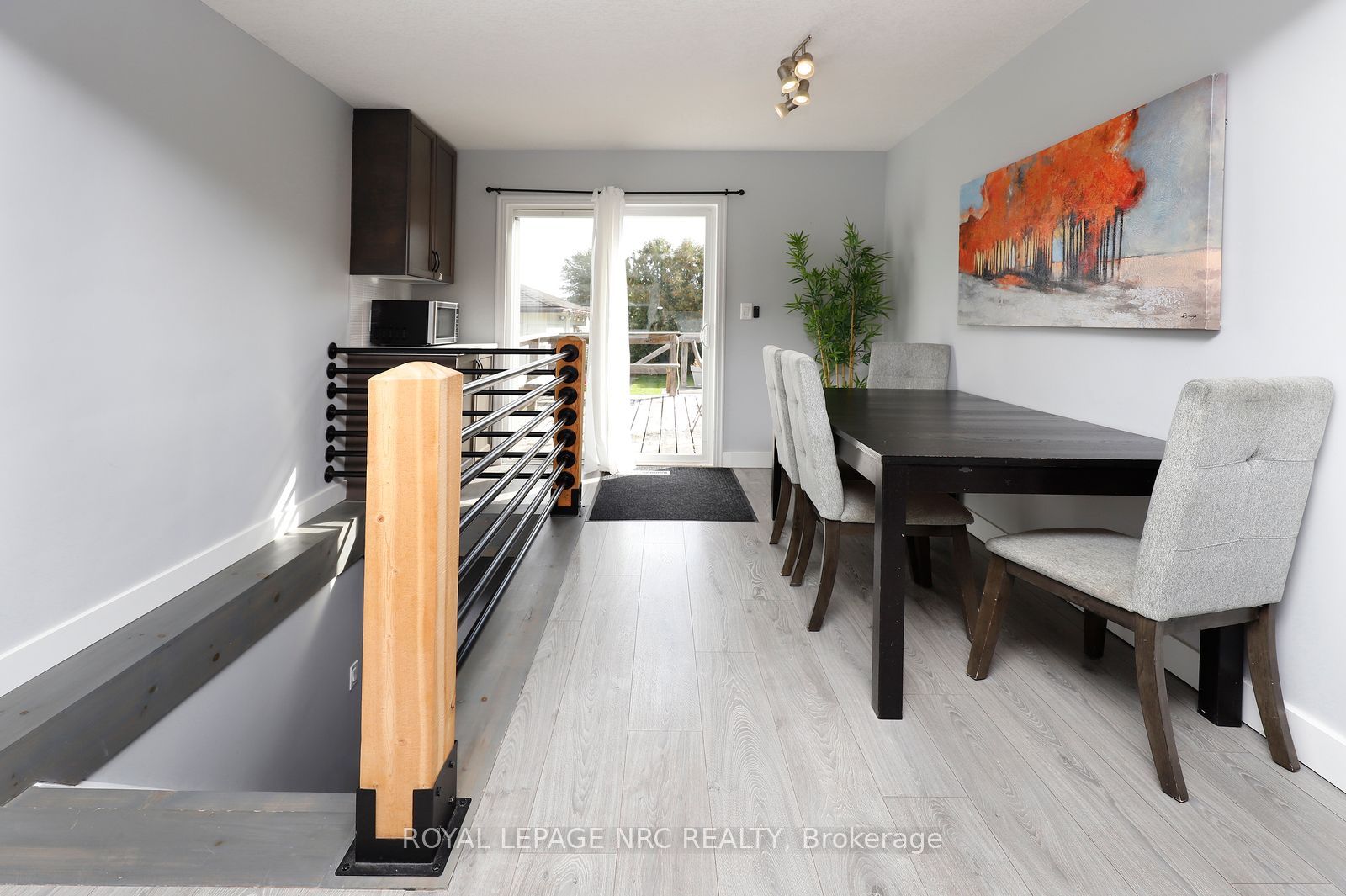 4553 Ontario Street Property Photo 14