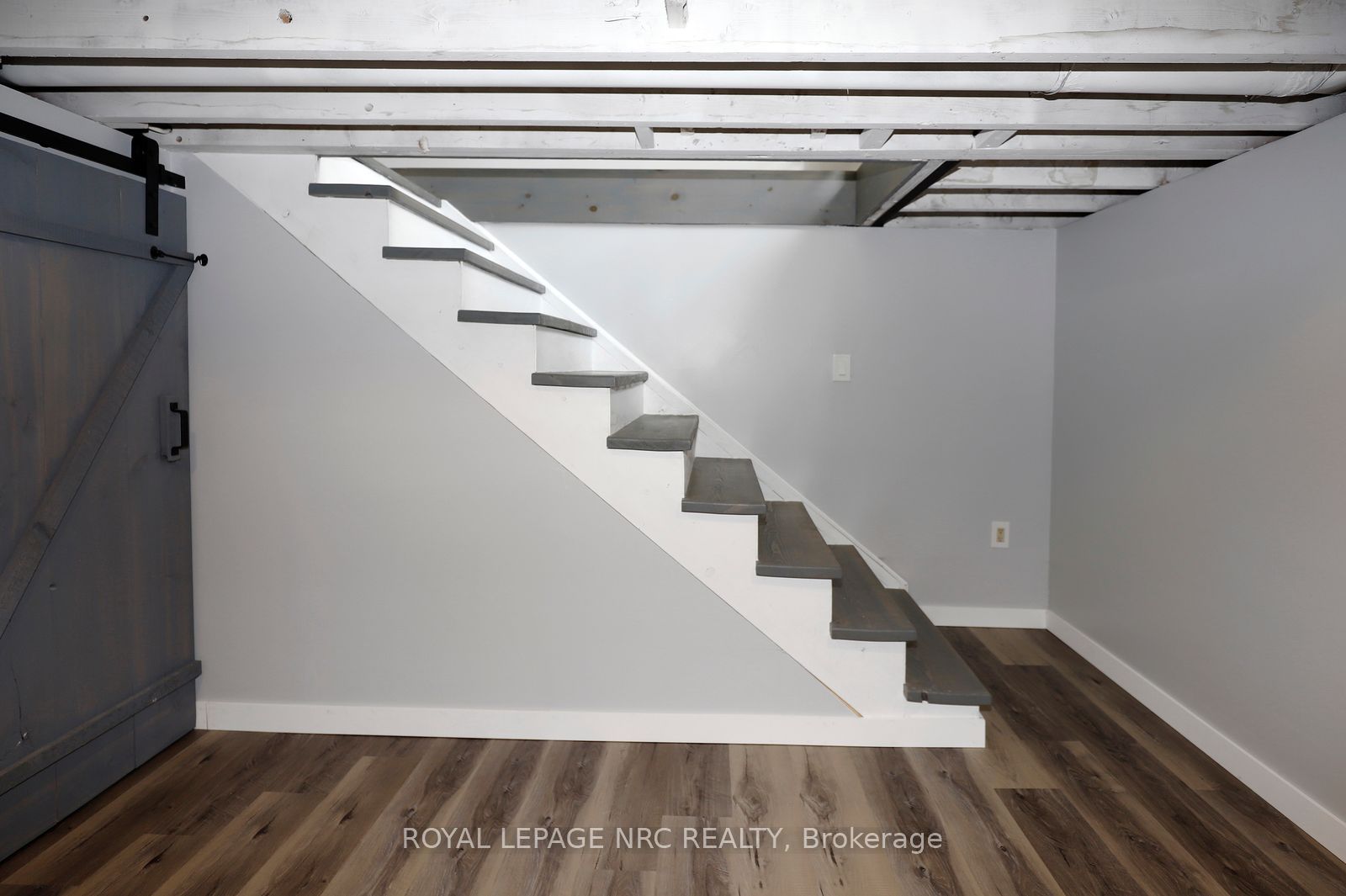 4553 Ontario Street Property Photo 24