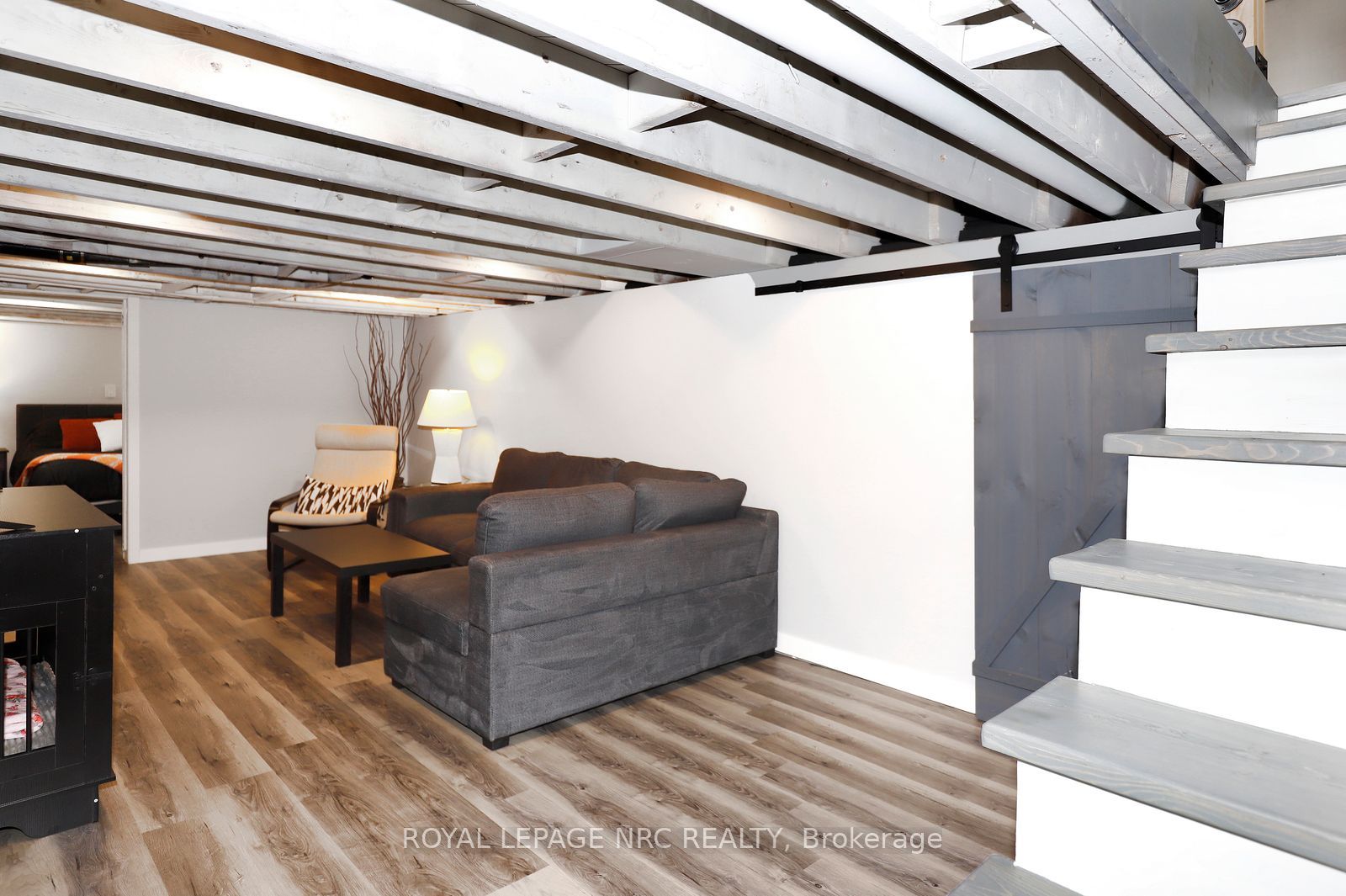 4553 Ontario Street Property Photo 26