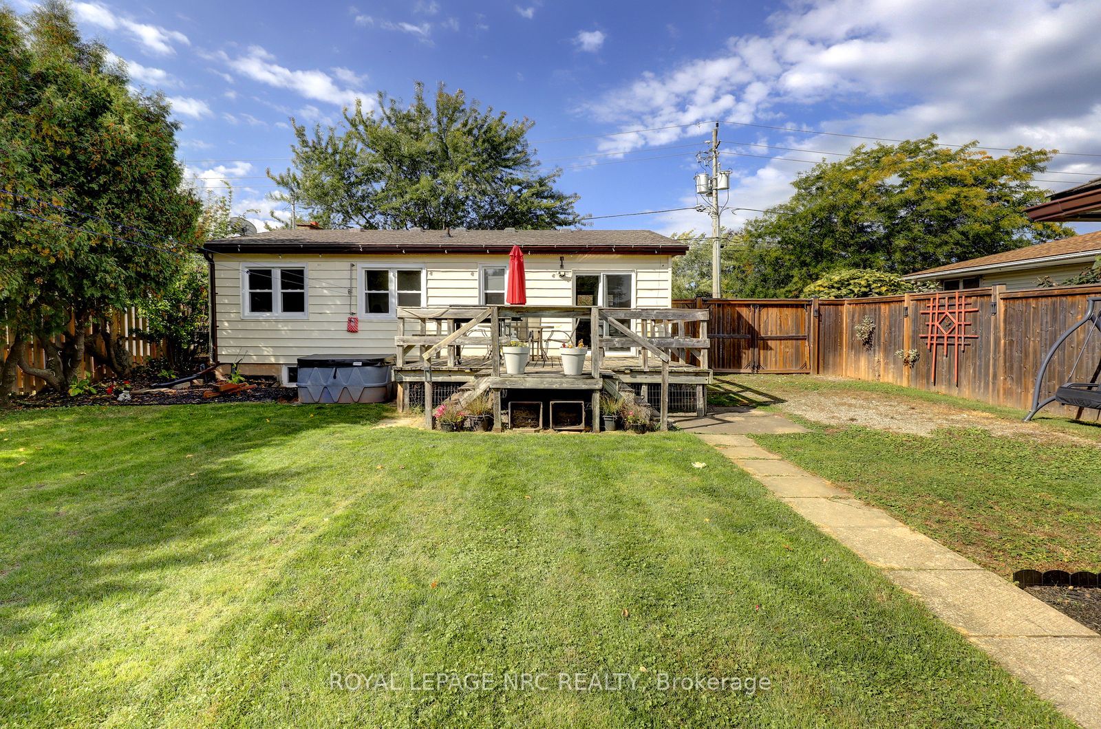 4553 Ontario Street Property Photo 36