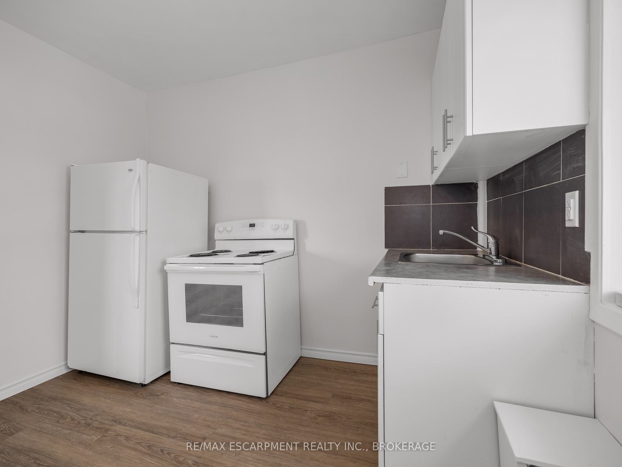 7 Maitland Street Upper Property Photo 3