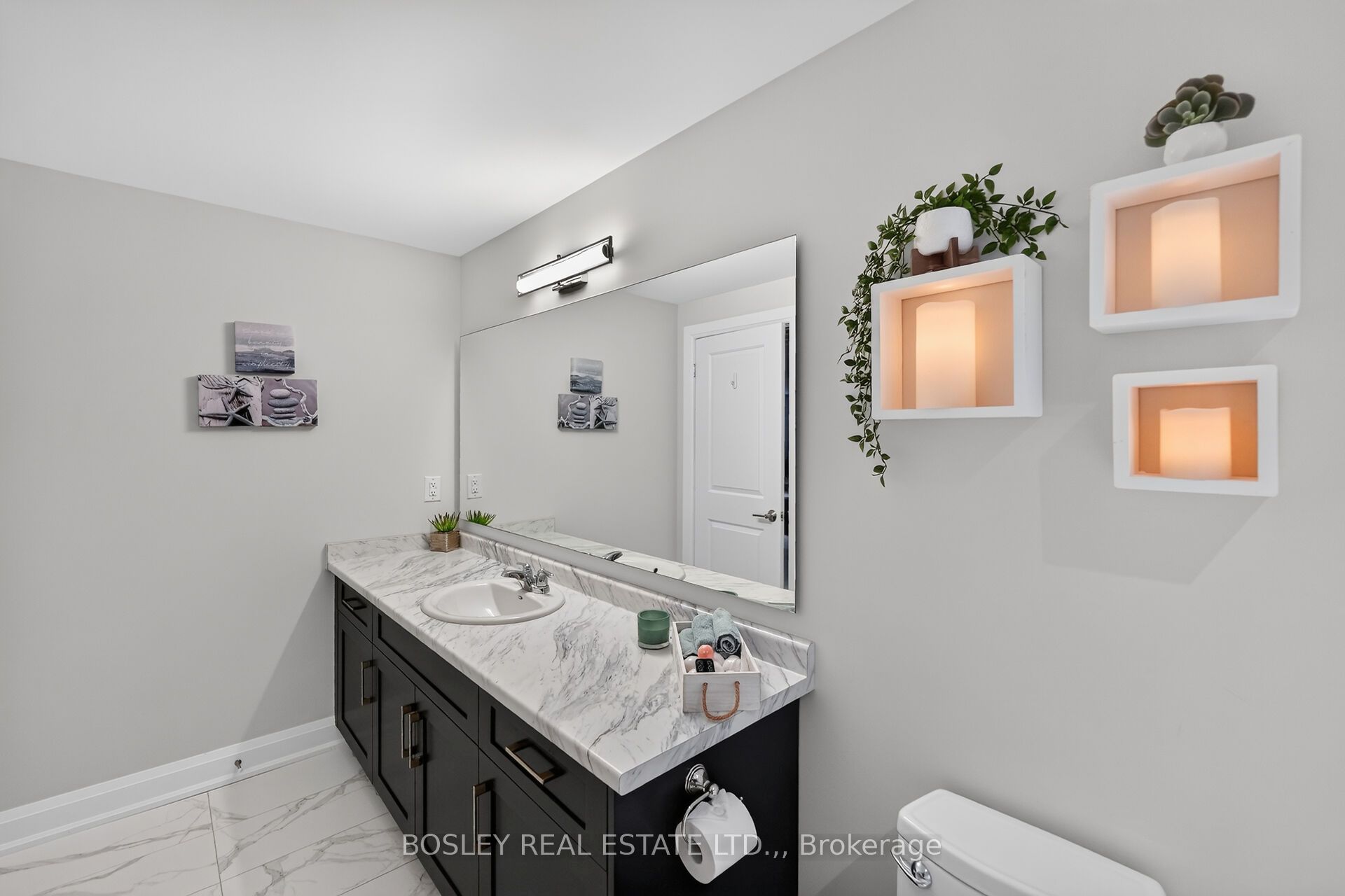 17 Mills Lane Property Photo 36
