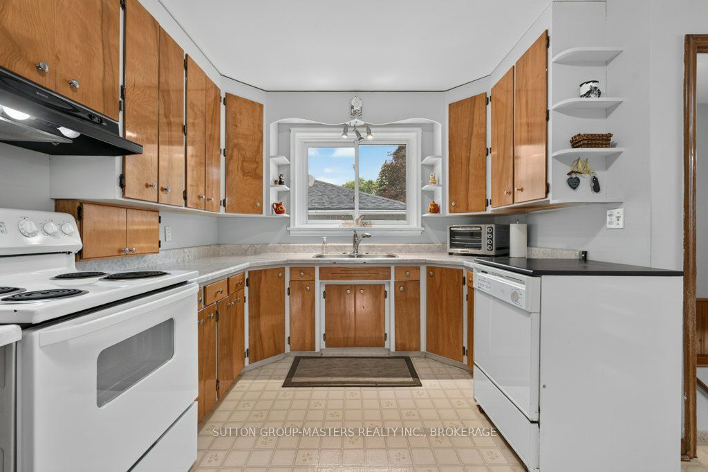 14 Quinte Avenue Property Photo 11