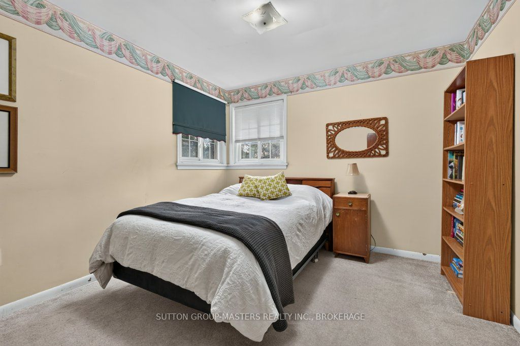 14 Quinte Avenue Property Photo 13