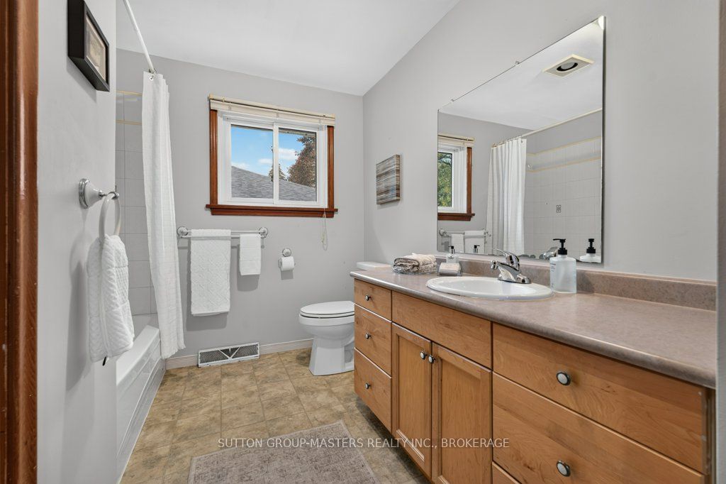 14 Quinte Avenue Property Photo 15