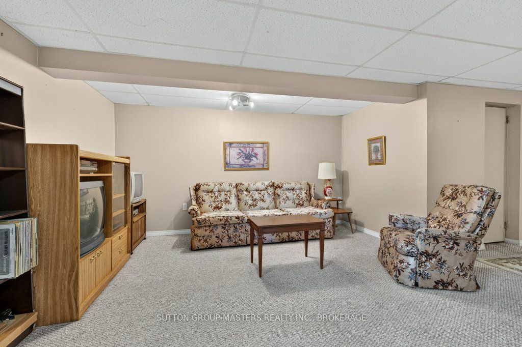 14 Quinte Avenue Property Photo 17