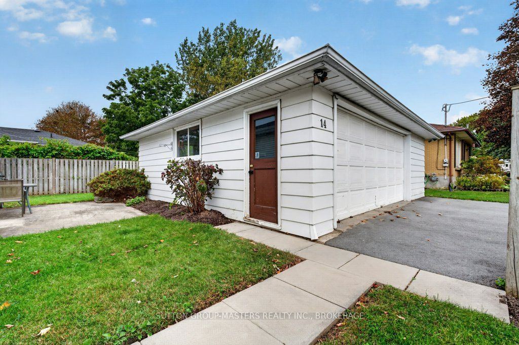 14 Quinte Avenue Property Photo 30