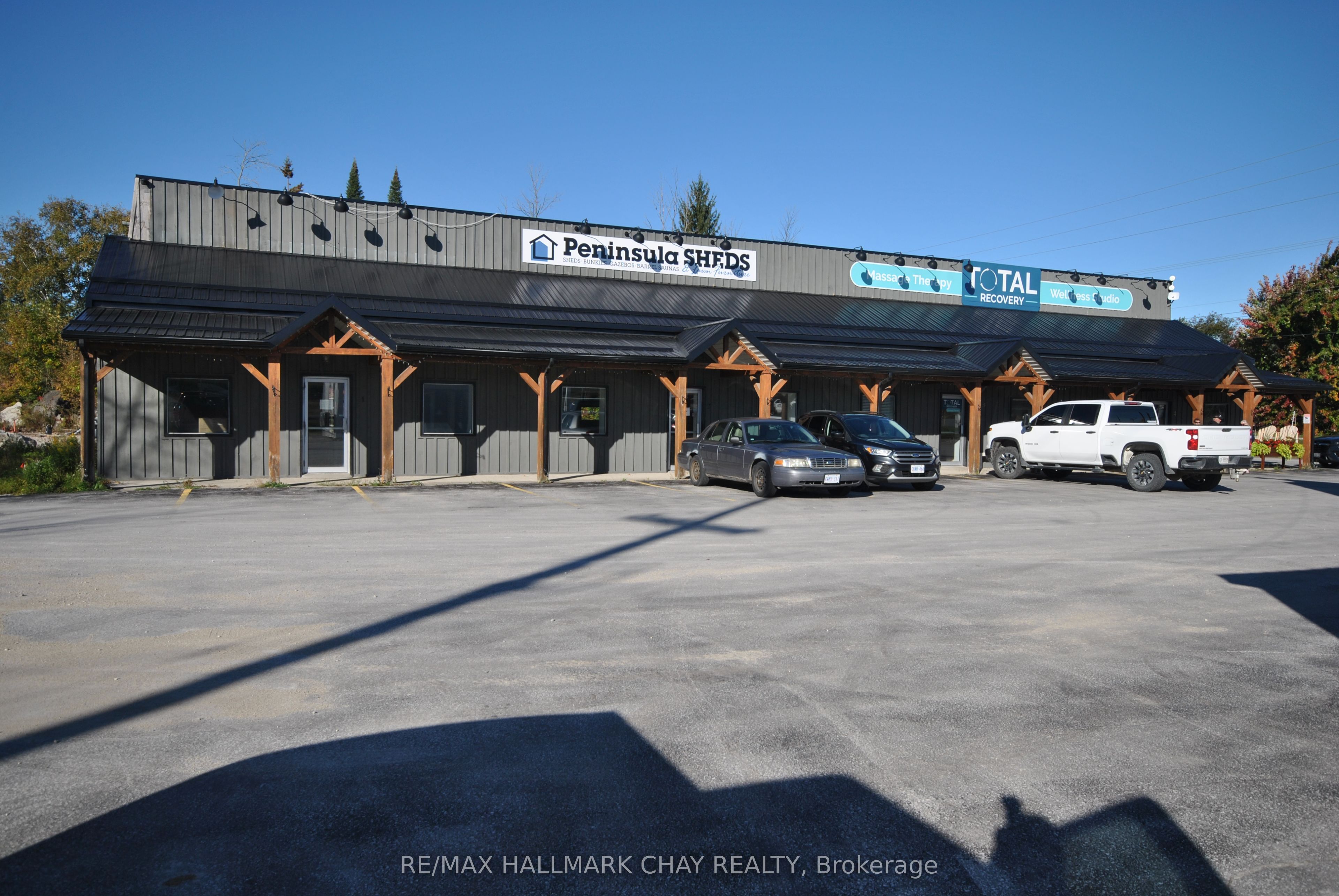 717950 Highway 6 Property Photo 1