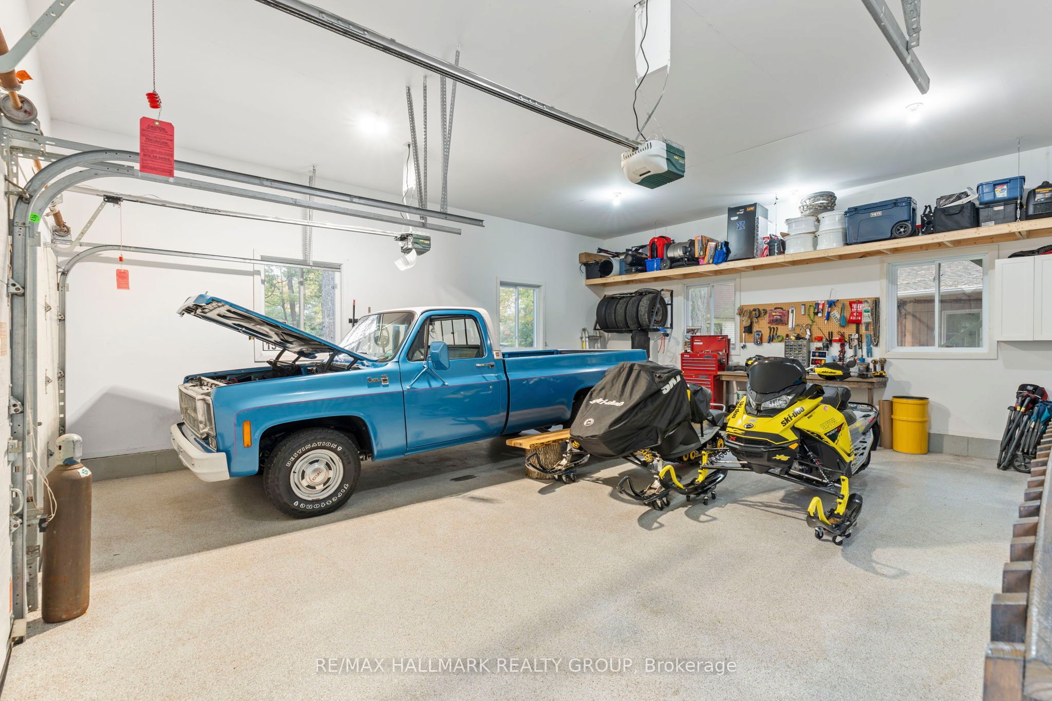 5215 Algonquin Road Property Photo 3