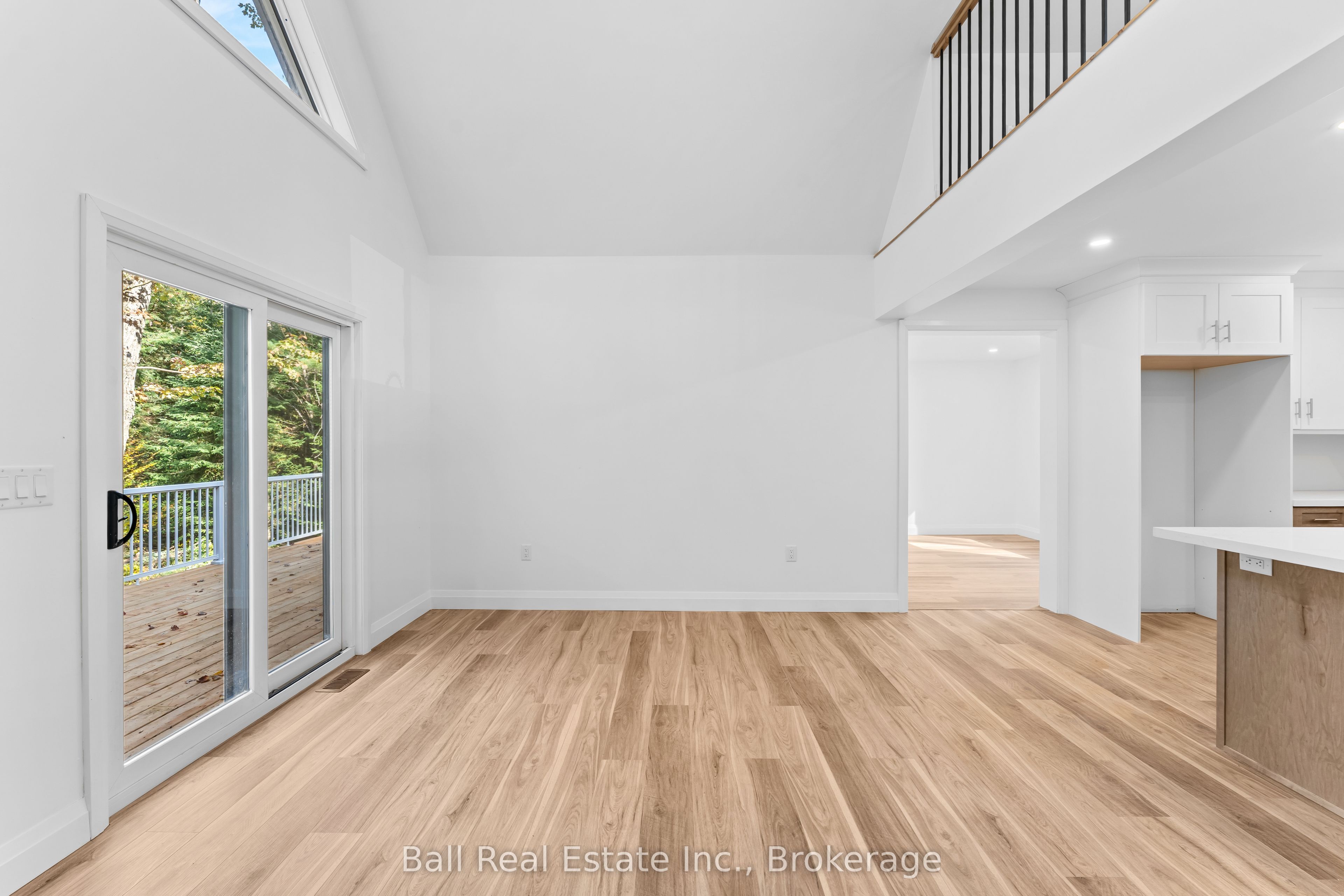 319 Boundary Road Property Photo 7
