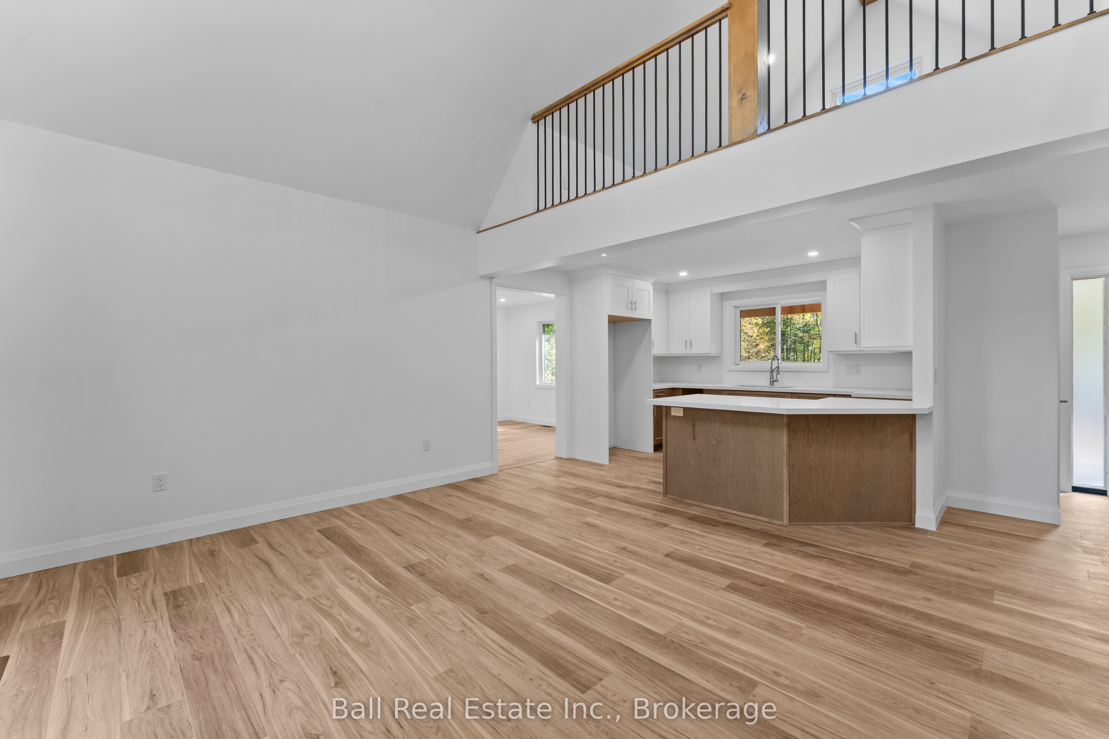 319 Boundary Road Property Photo 11