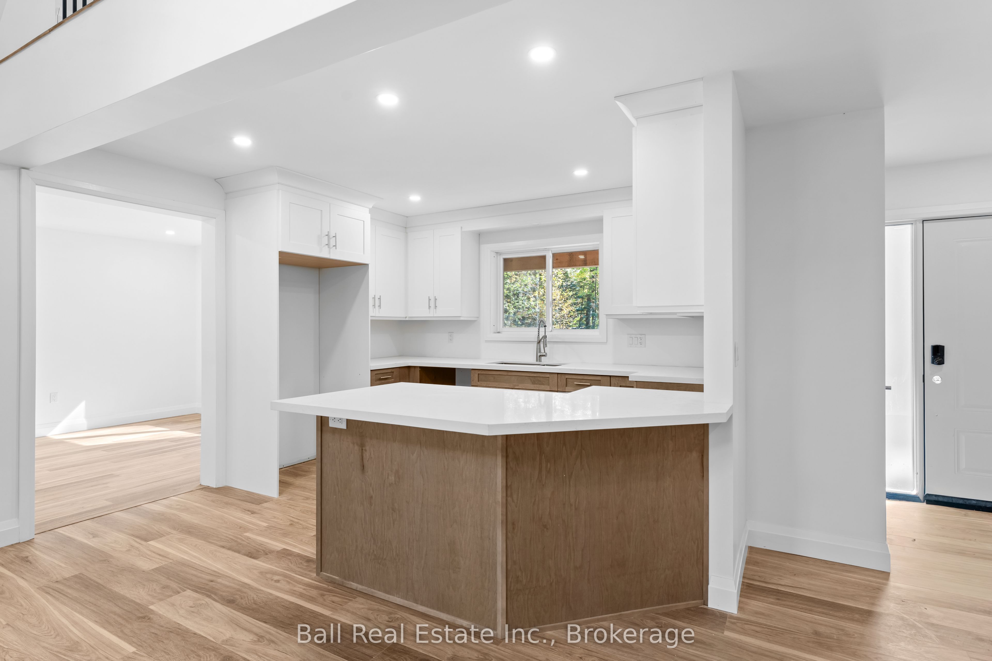 319 Boundary Road Property Photo 13