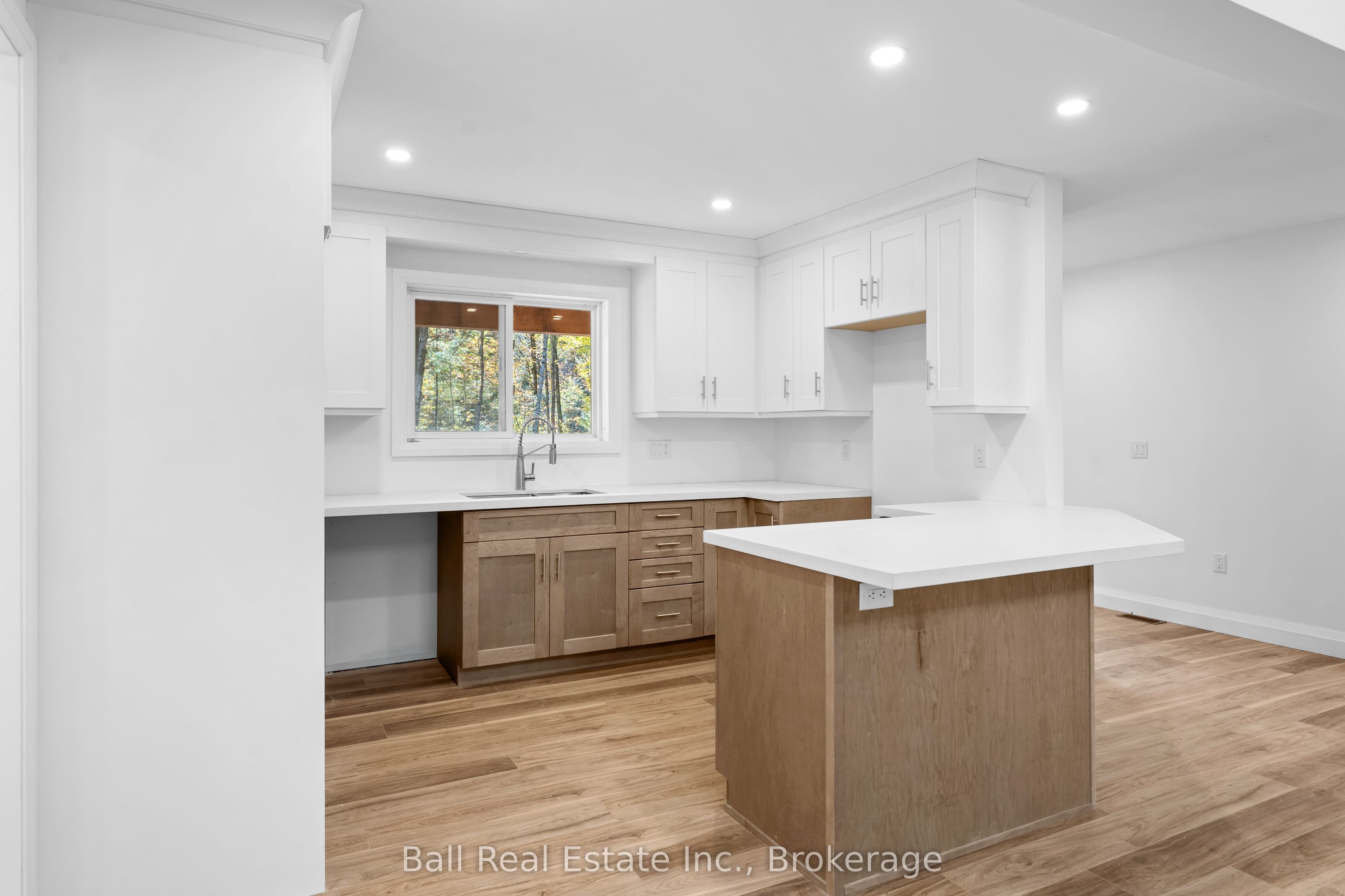 319 Boundary Road Property Photo 14