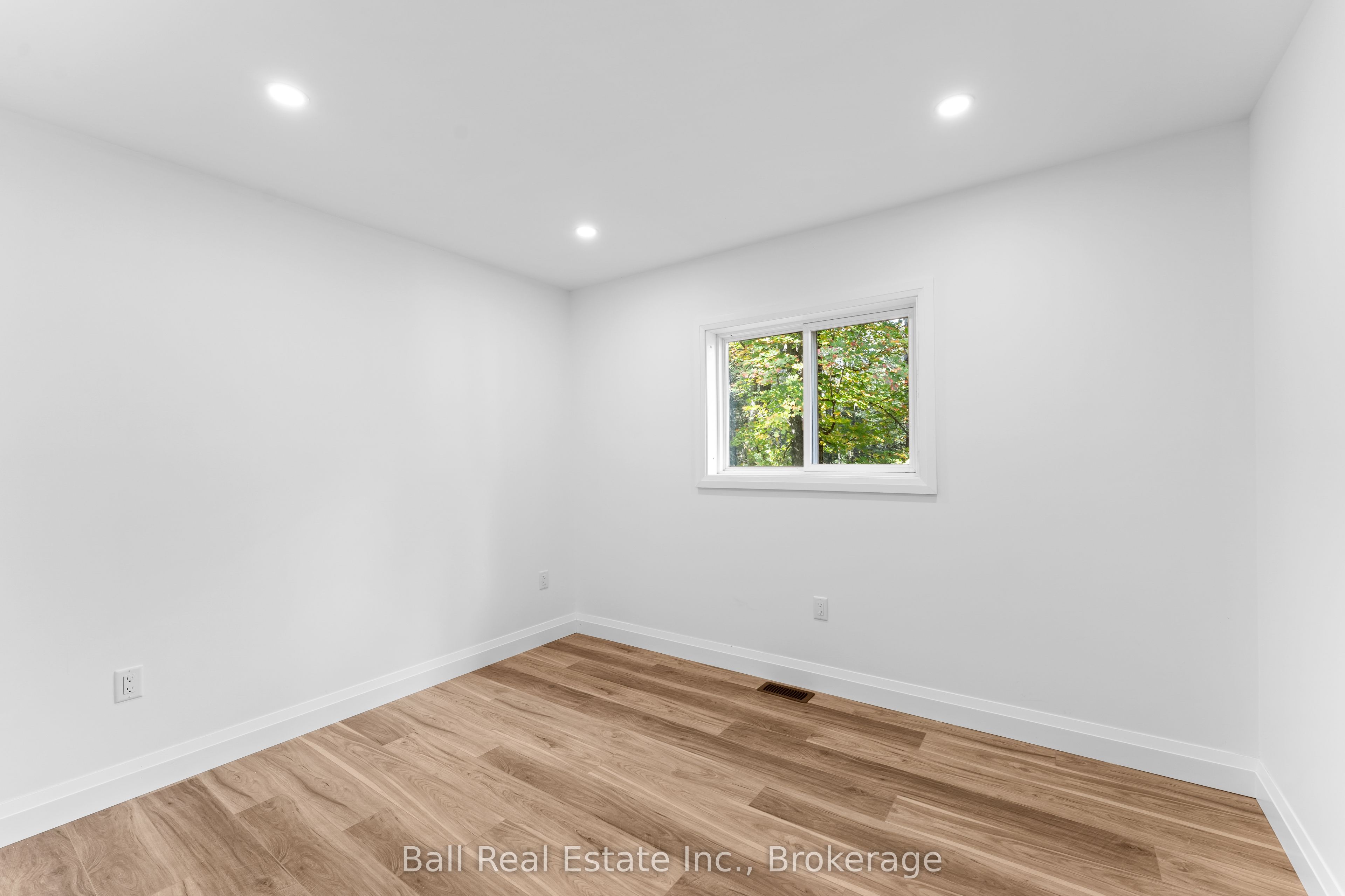 319 Boundary Road Property Photo 19