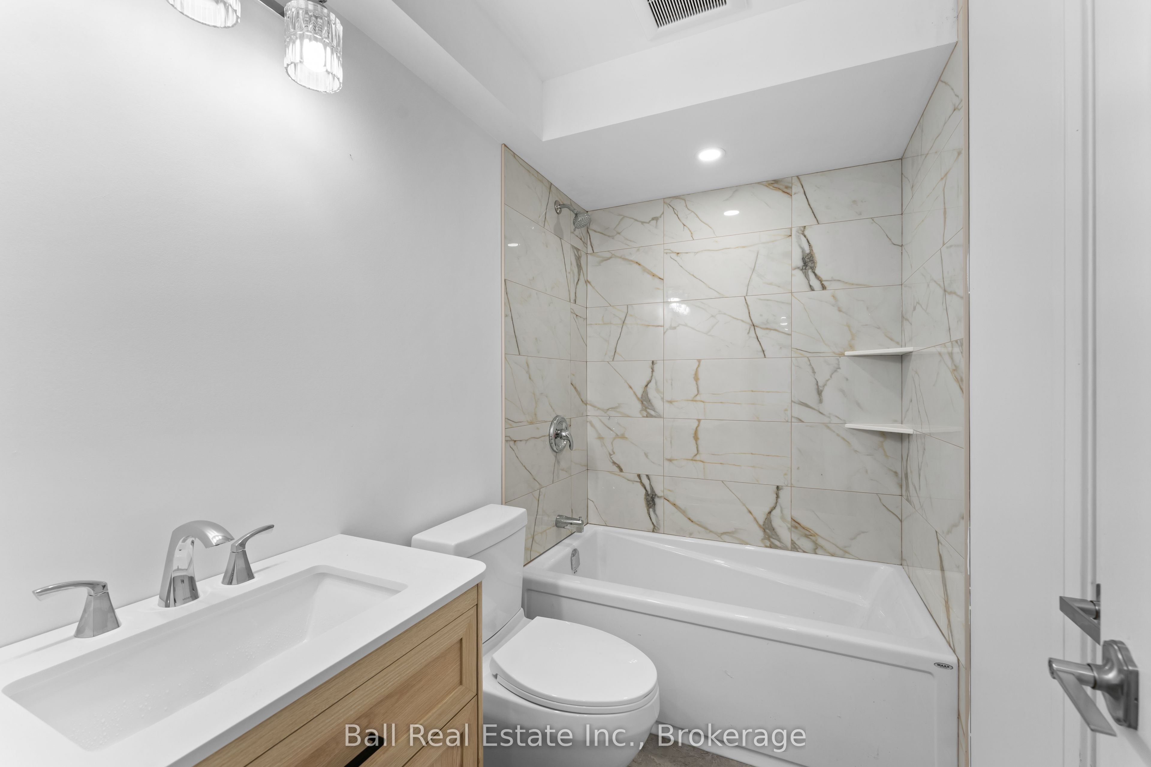 319 Boundary Road Property Photo 21