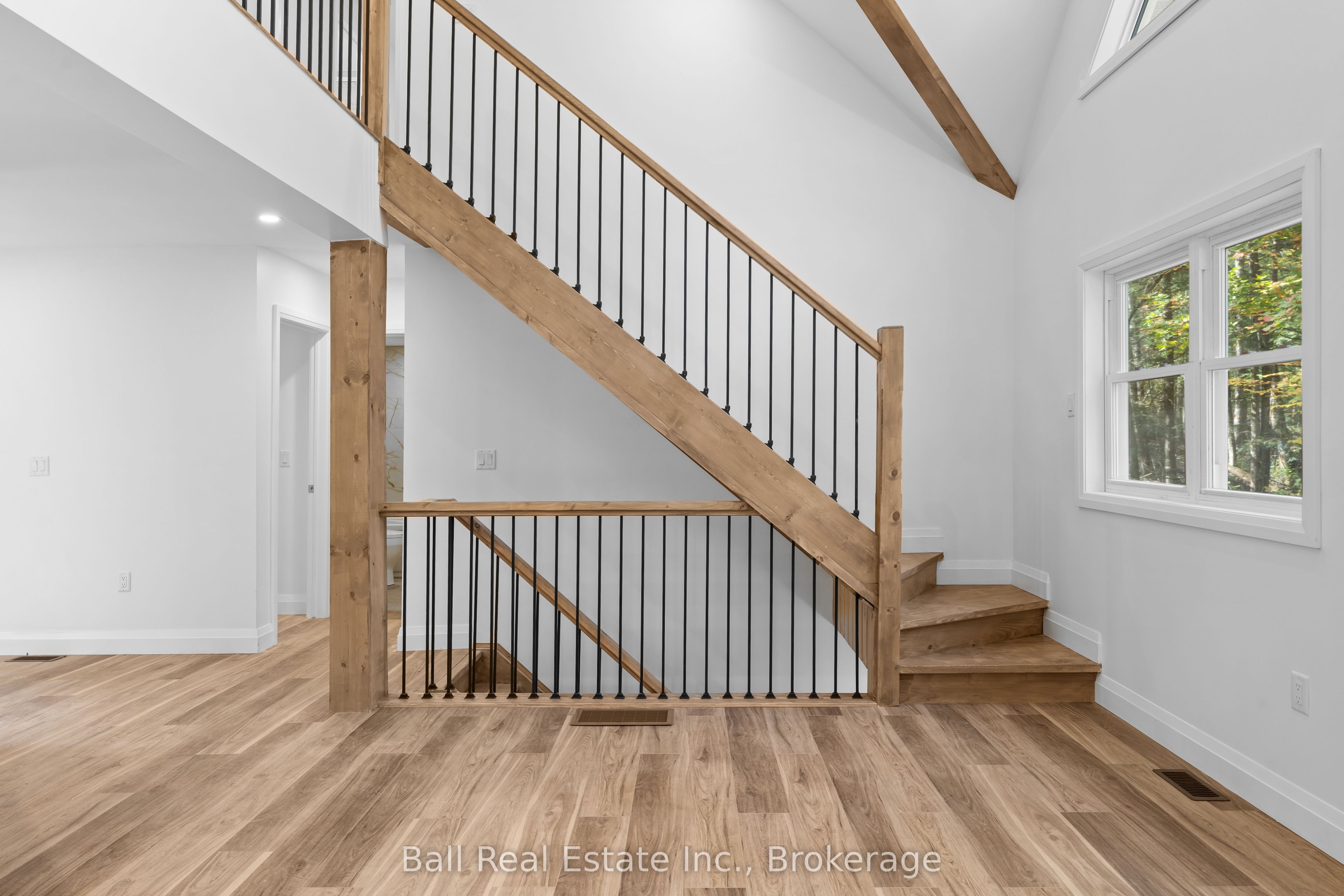 319 Boundary Road Property Photo 24