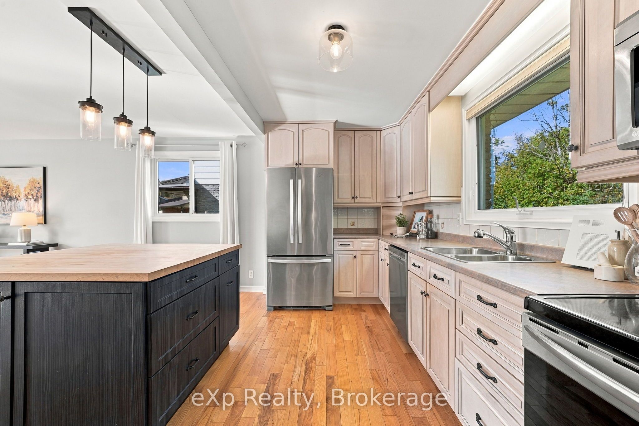 2 Ravensdale Road Property Photo 11