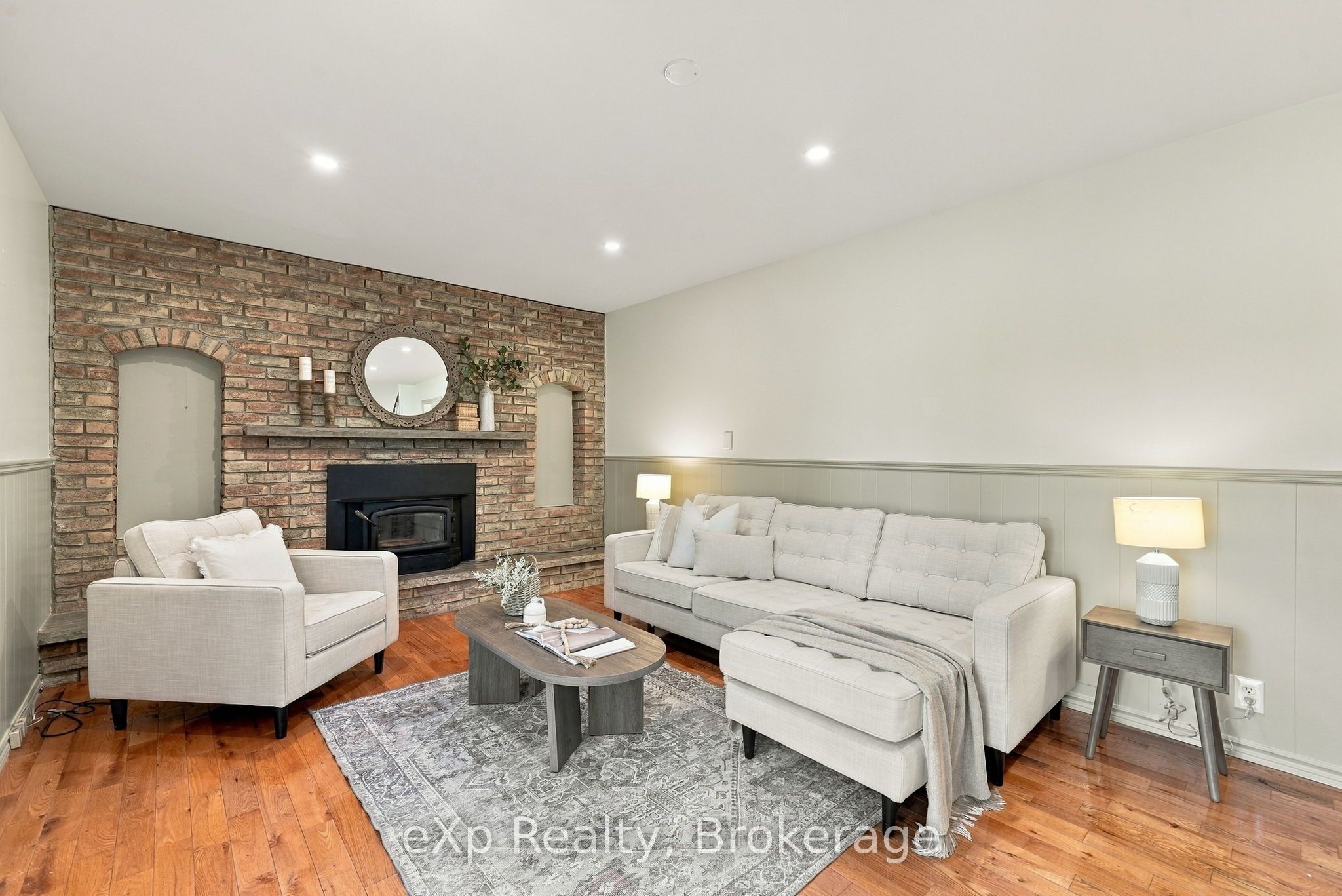 2 Ravensdale Road Property Photo 16
