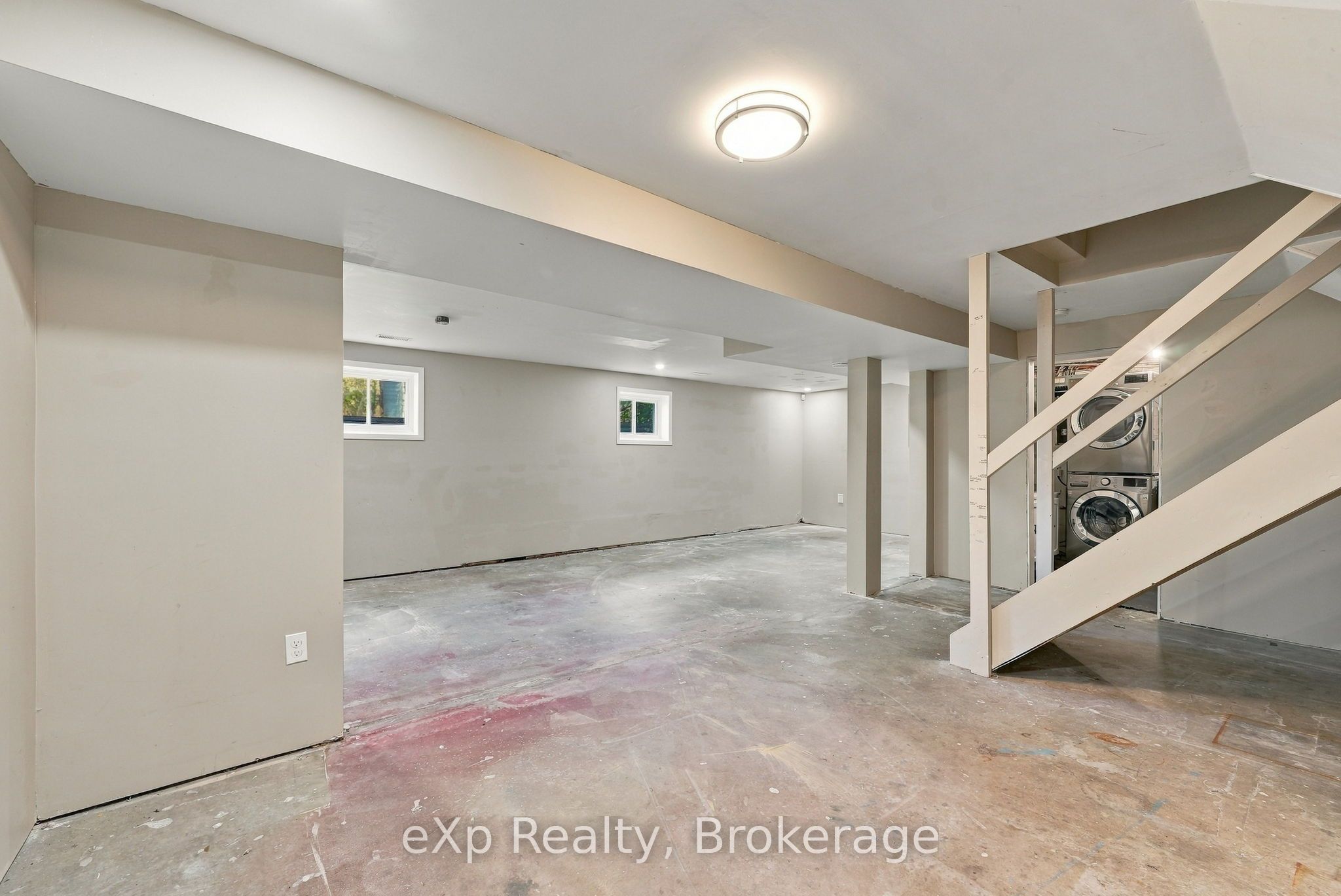 2 Ravensdale Road Property Photo 29